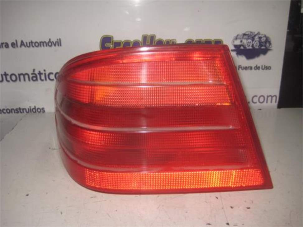 Farol traseiro esquerdo MERCEDES-BENZ CLASE E (W124) BERLINA
