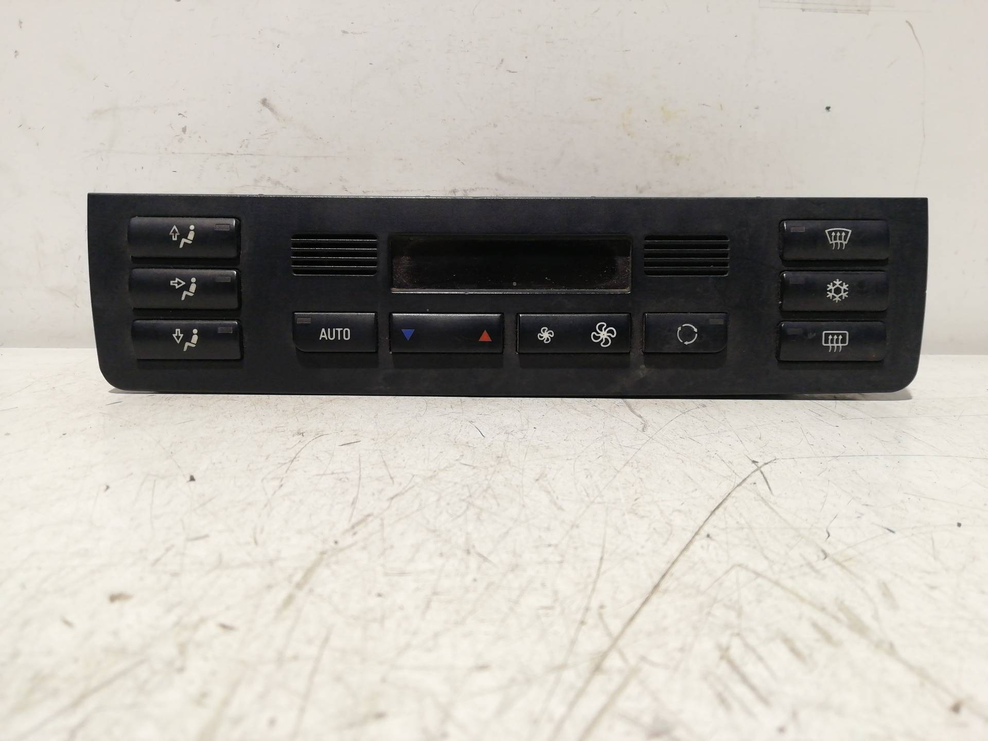 Commande de climatisation BMW SERIE 3 BERLINA (E30)