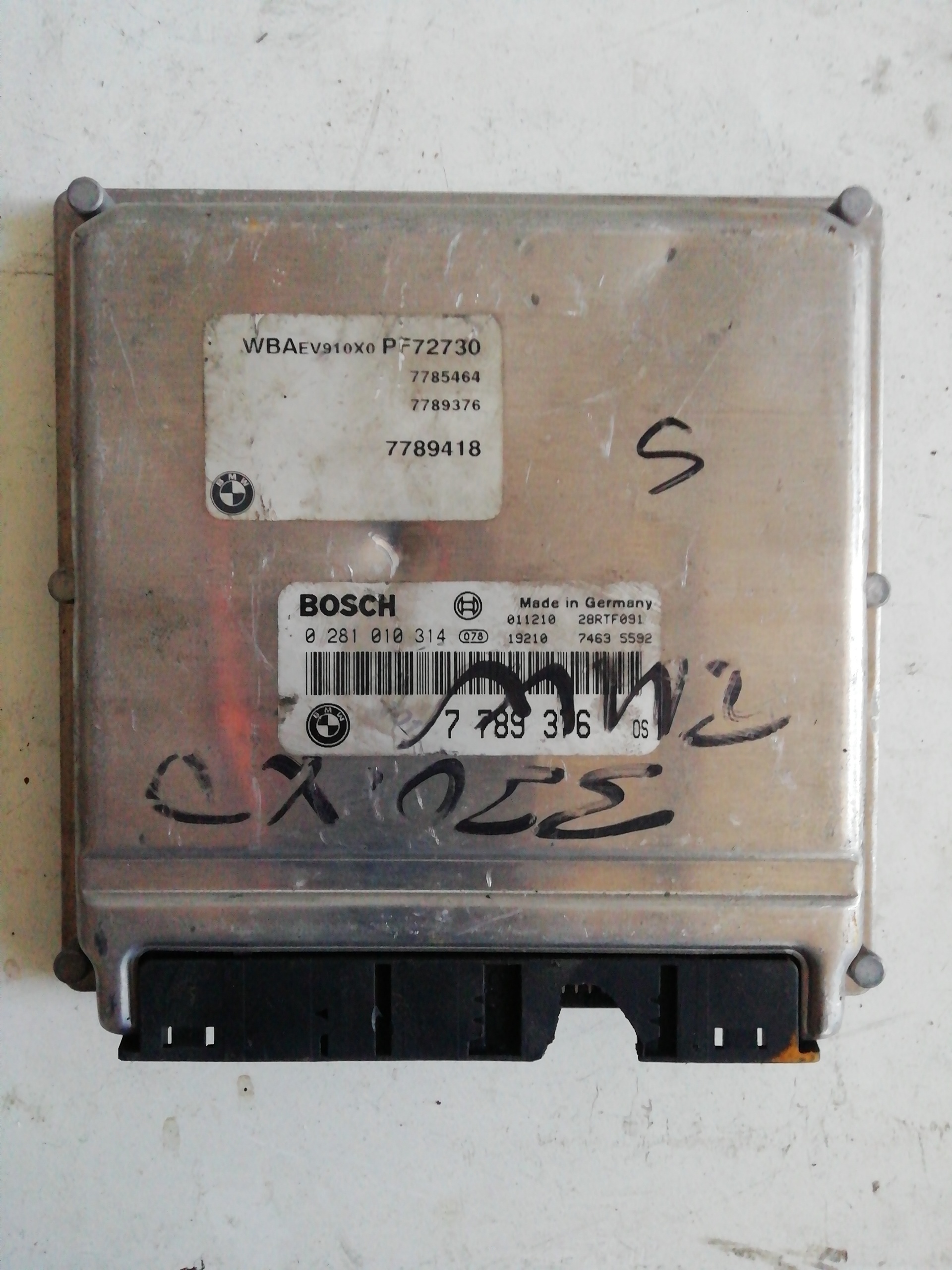 Engine control unit ECU BMW SERIE 3 BERLINA (E30)