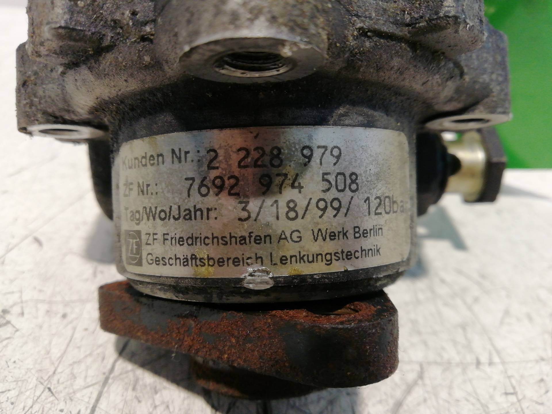 Pompe direction assistée BMW SERIE 3 BERLINA (E30)