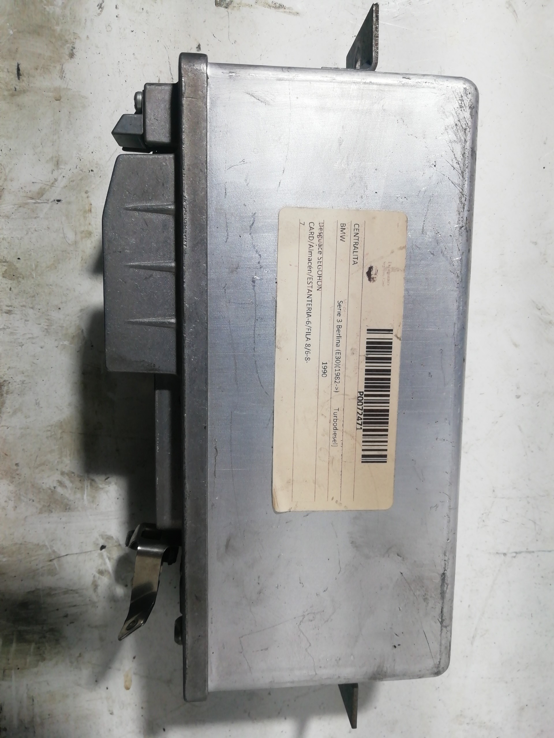 Calculateur moteur BMW SERIE 3 BERLINA (E30)