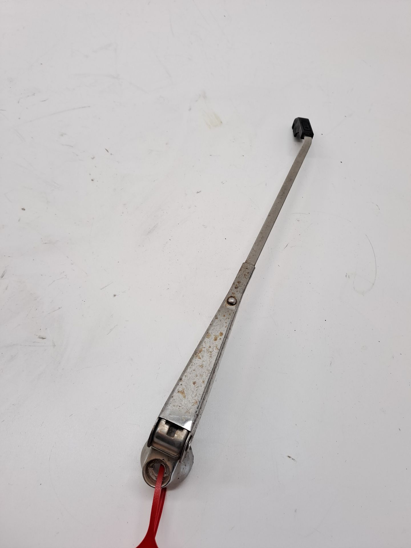 BRAZO LIMPIA DELANTERO IZQUIERDO SEAT 127 (127A)