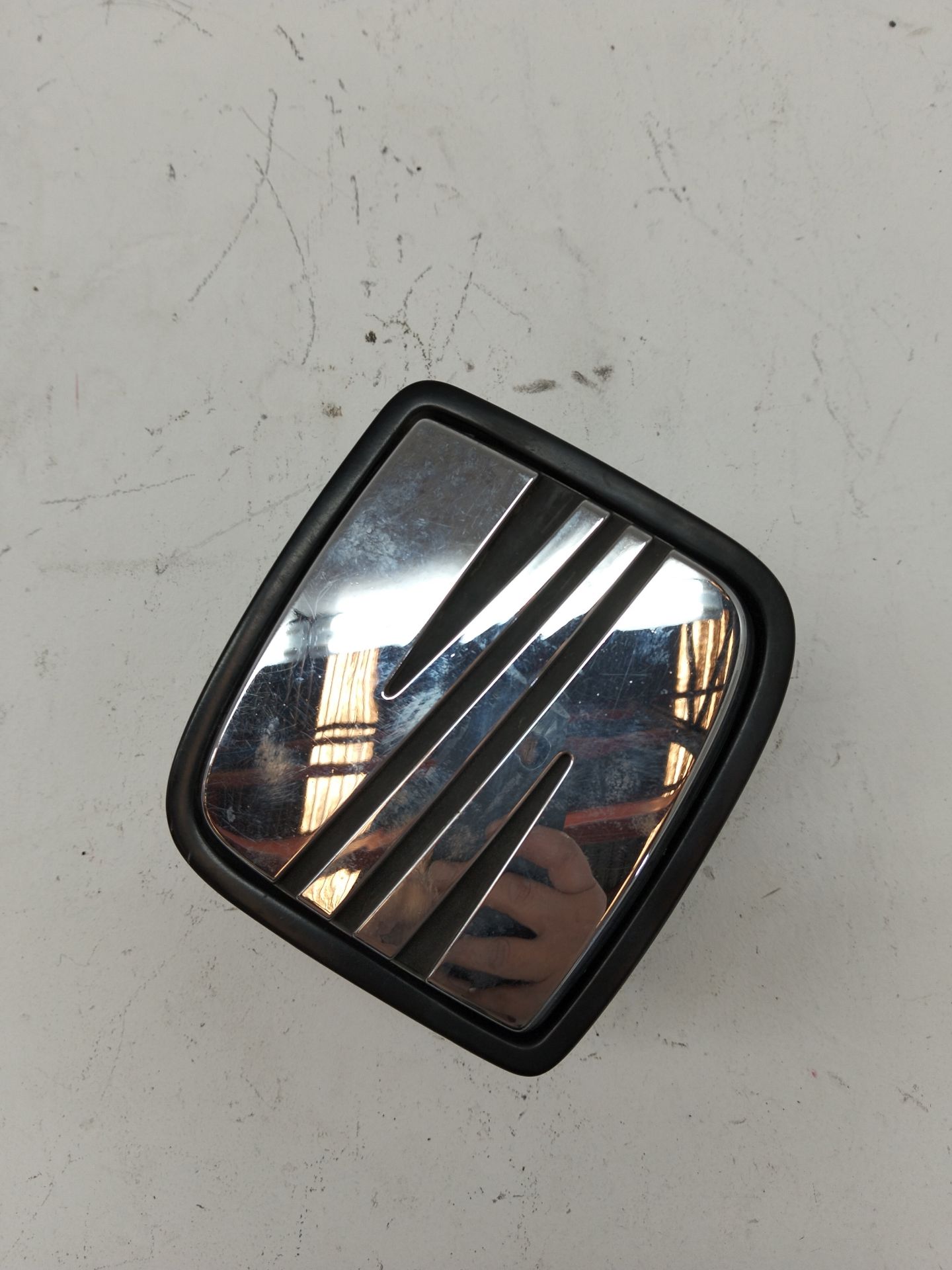 Maniglia esterna portellone SEAT LEON (1M1)