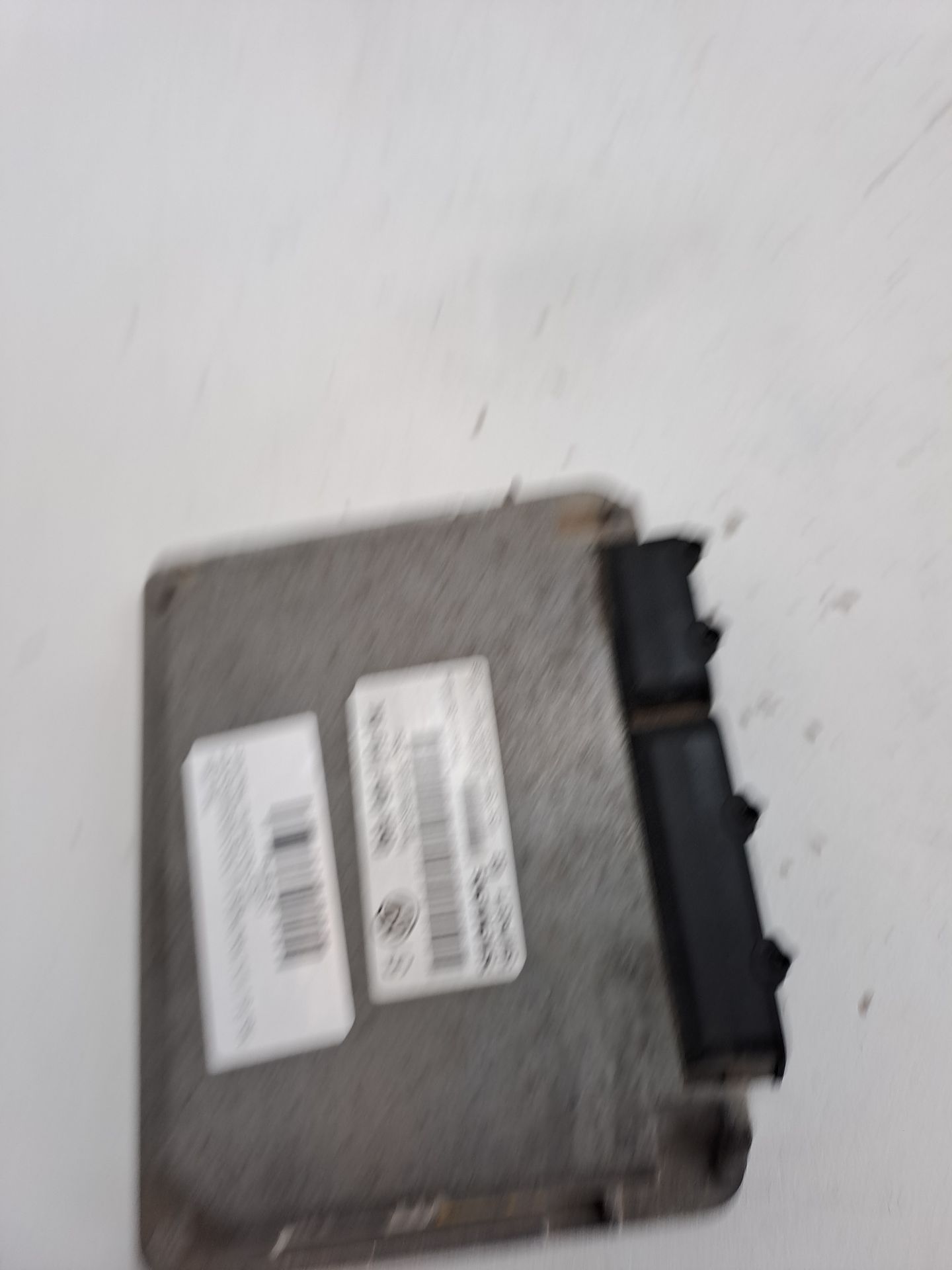Engine control unit ECU VOLKSWAGEN GOLF IV BERLINA (1J1)