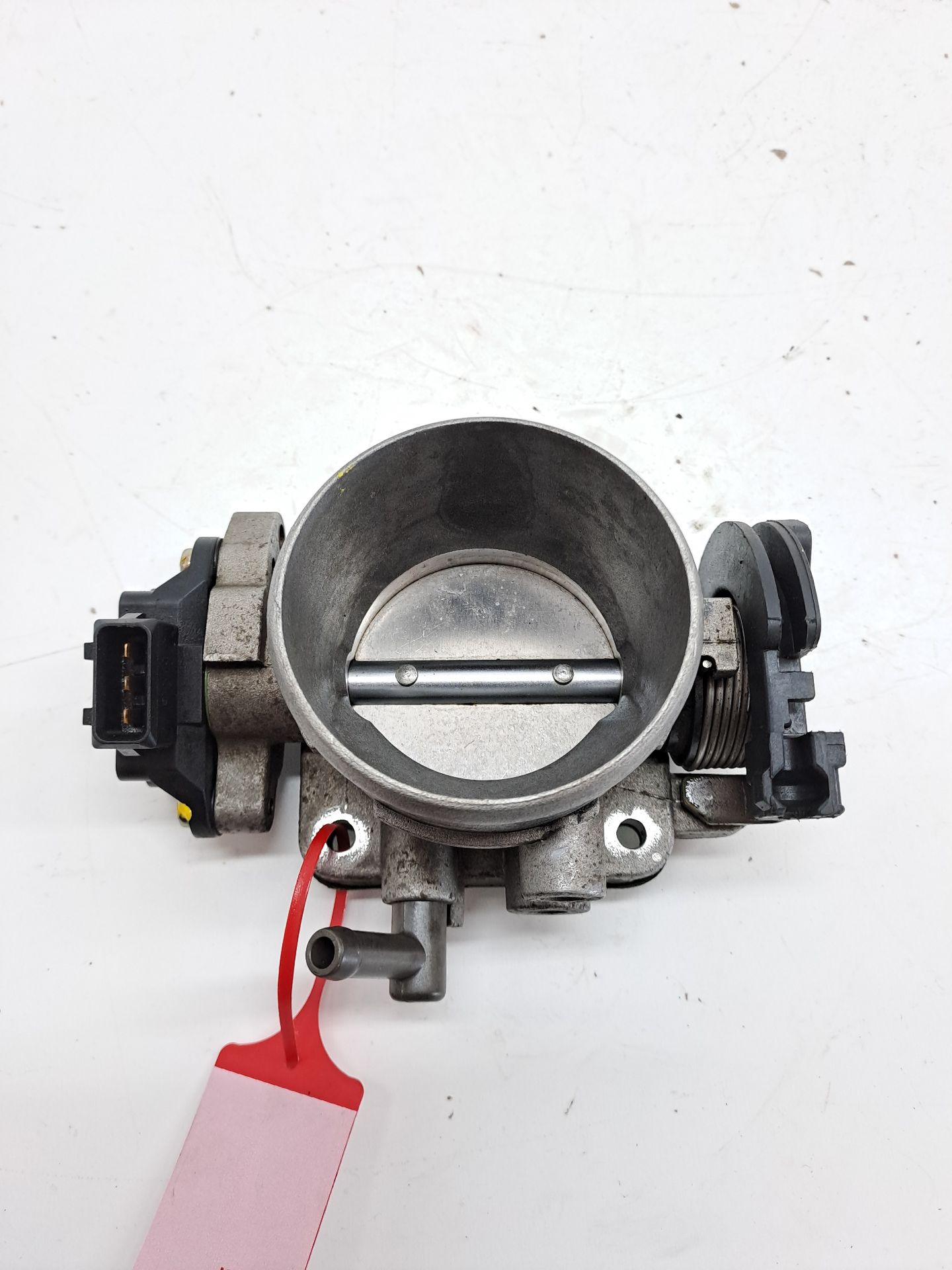 Throttle body VOLKSWAGEN GOLF III BERLINA (1H1)