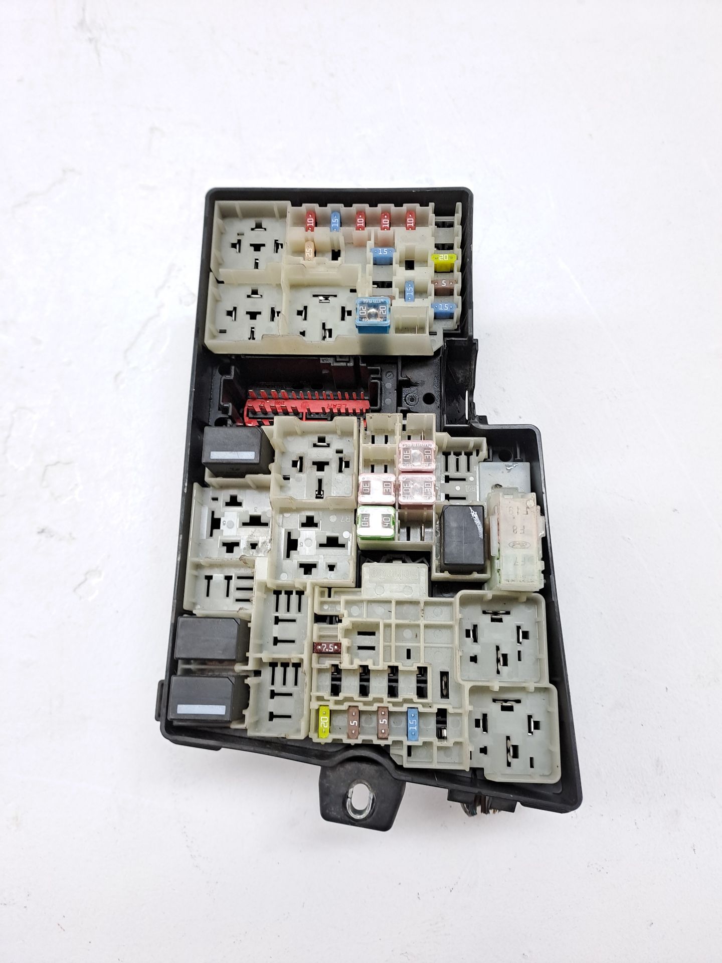CAJA RELES / FUSIBLES FORD C-MAX