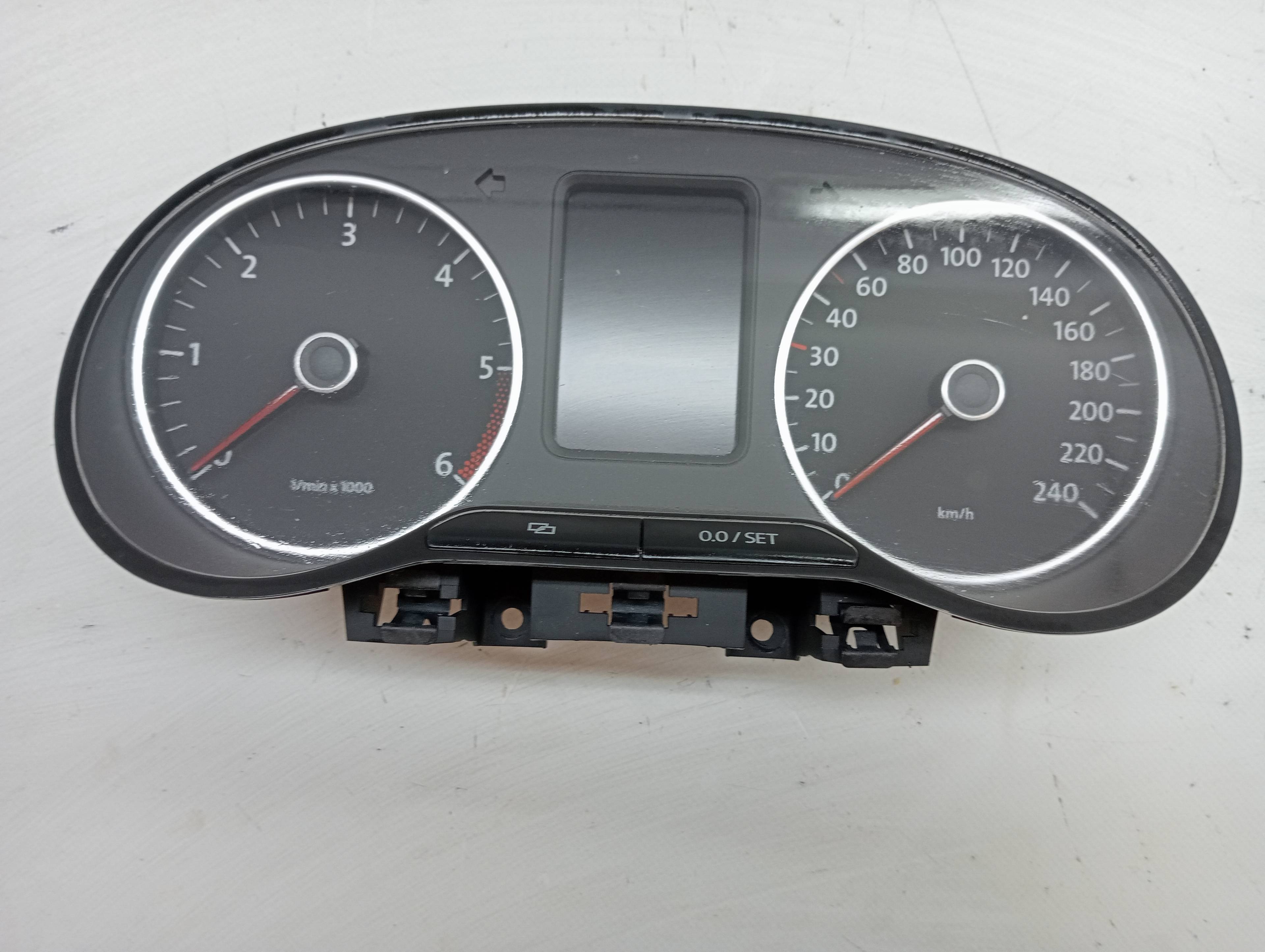Kombiinstrument VOLKSWAGEN POLO (6R1)
