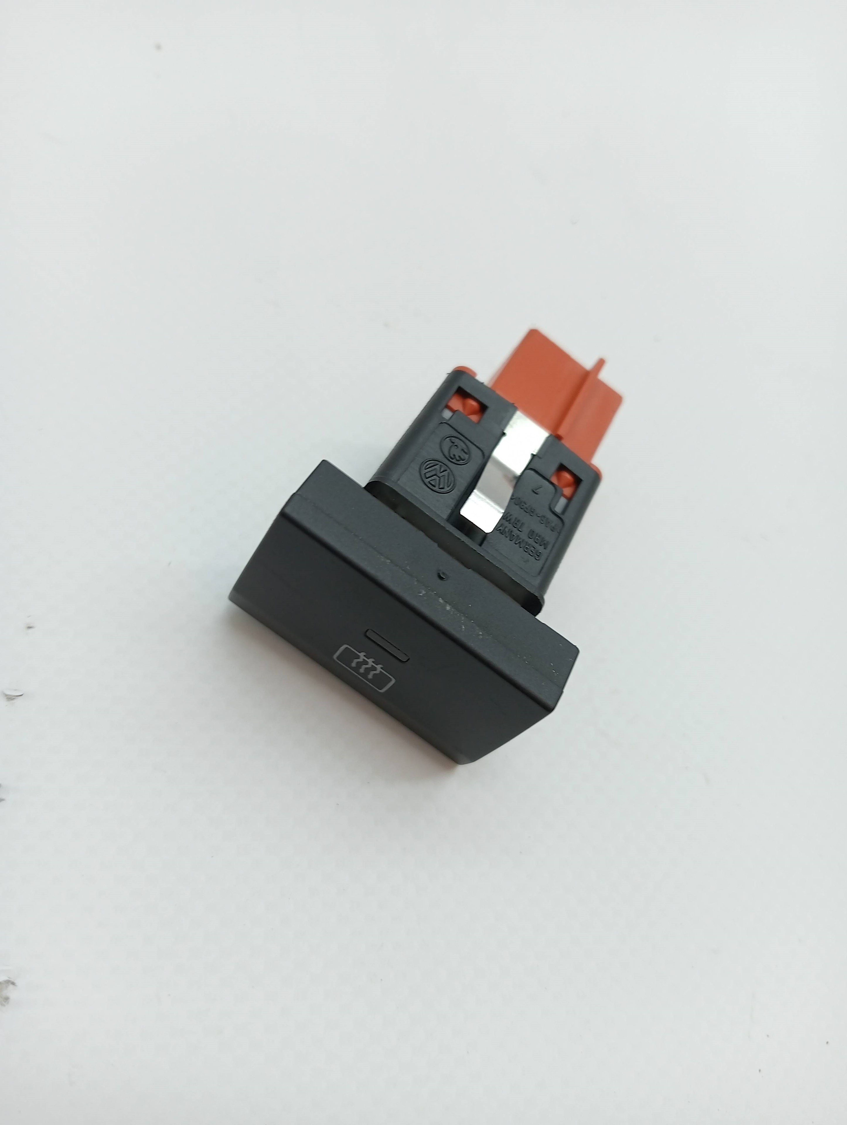 Comfort Control Module VOLKSWAGEN POLO (6R1)