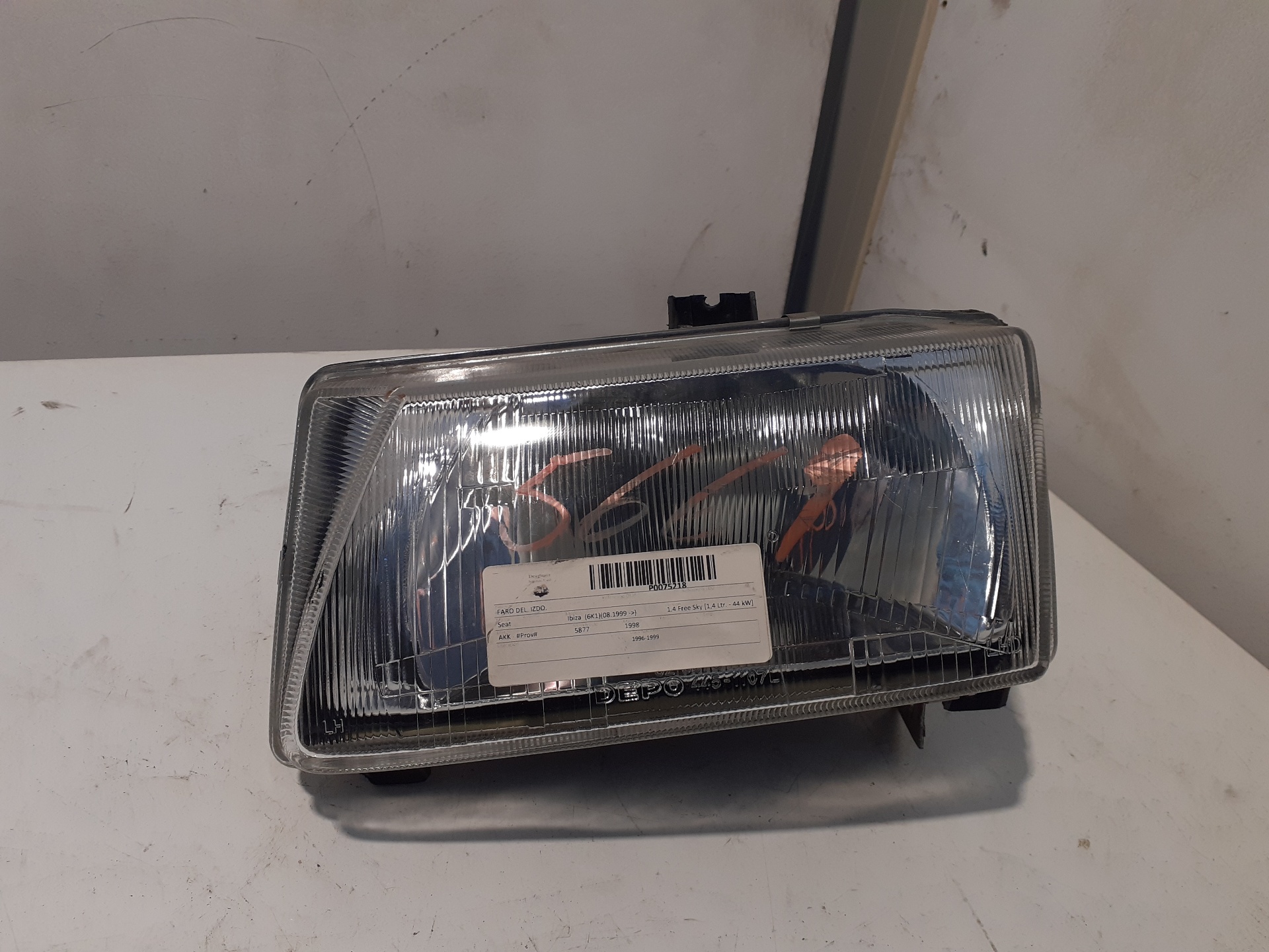 Scheinwerfer links SEAT IBIZA (6K)