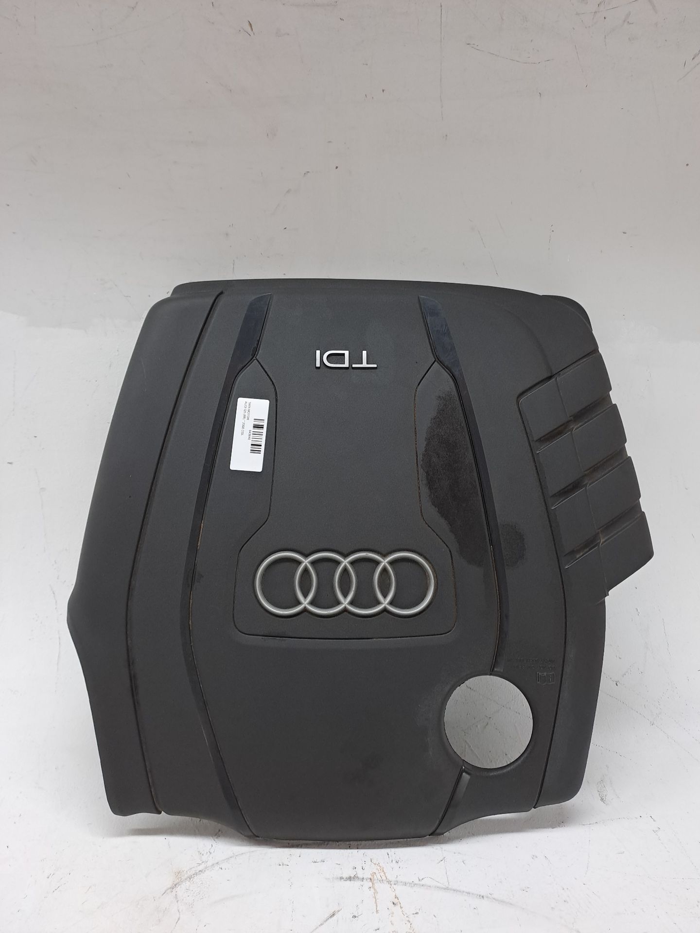 Engine cover AUDI Q5 (8R)