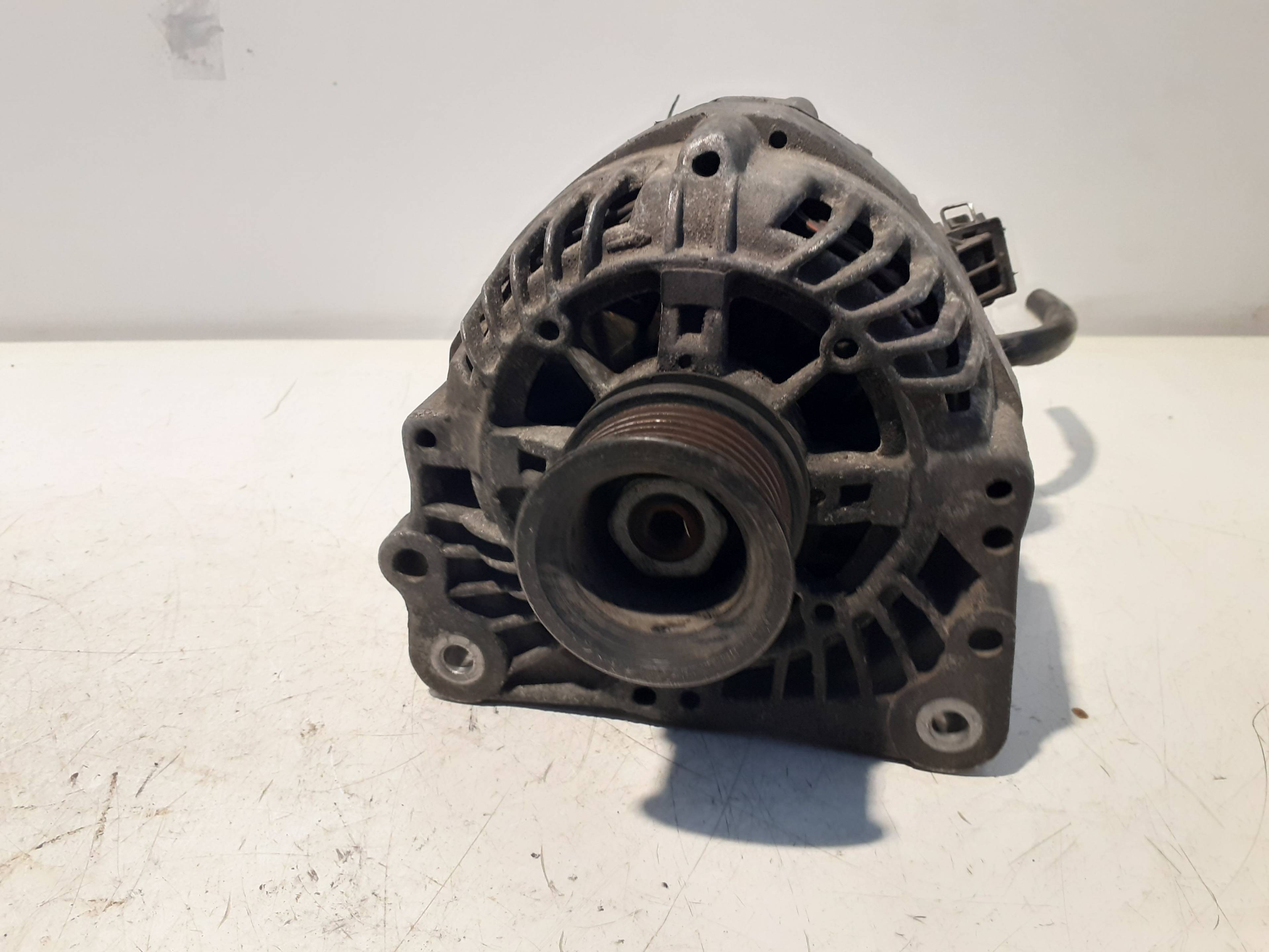 Alternator VOLKSWAGEN GOLF III BERLINA (1H1)