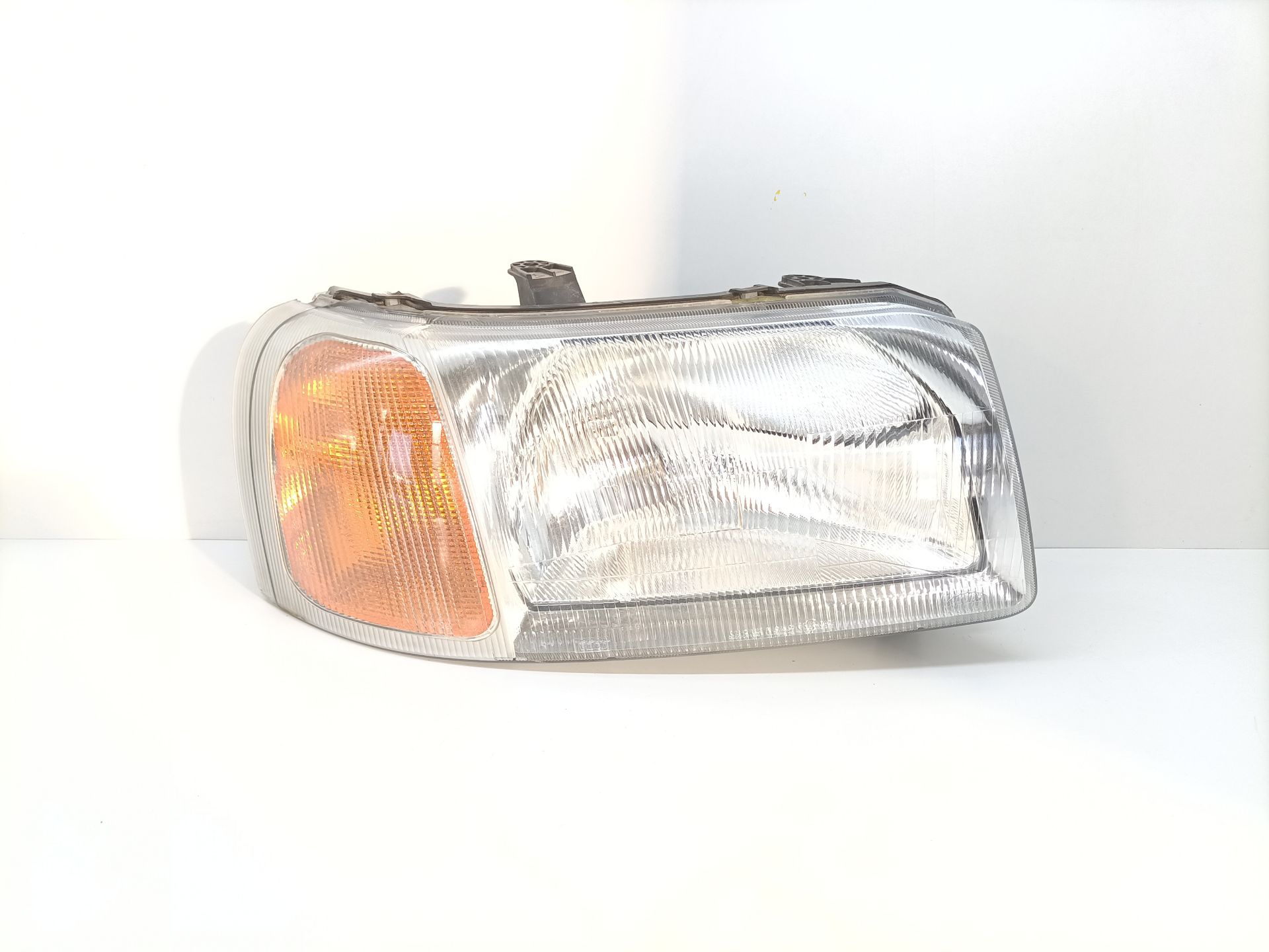 Right headlight LAND ROVER FREELANDER