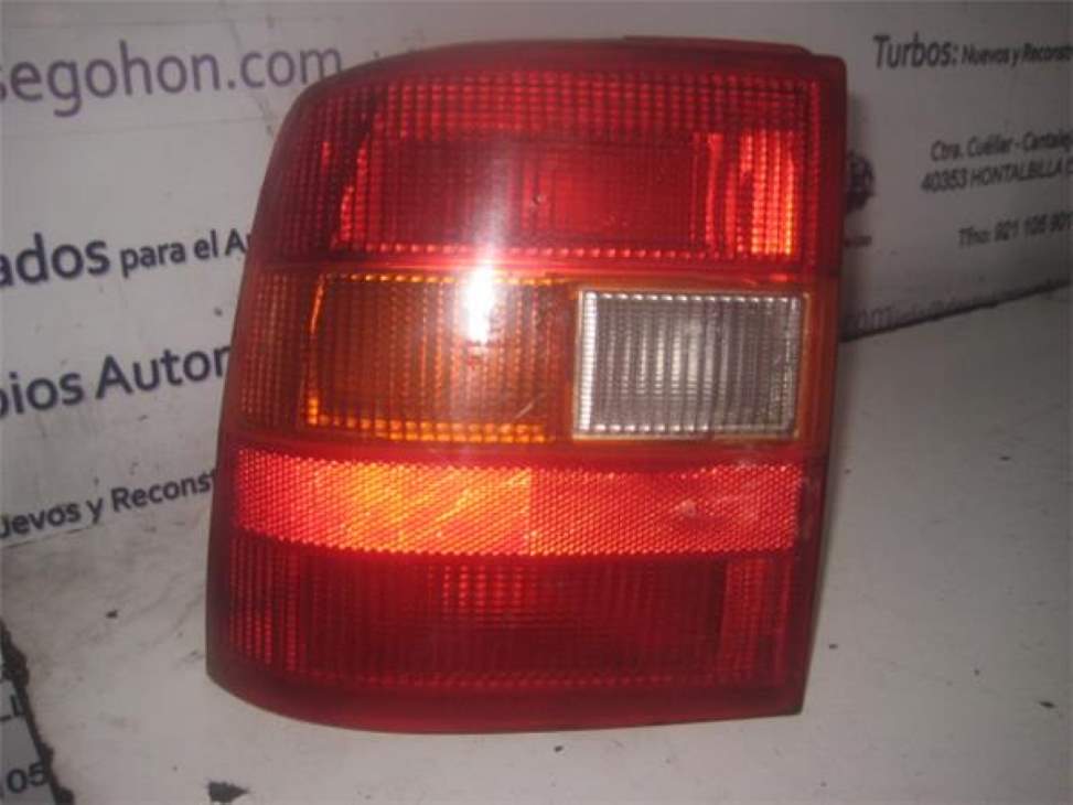 Fanale posteriore sinistro OPEL VECTRA A