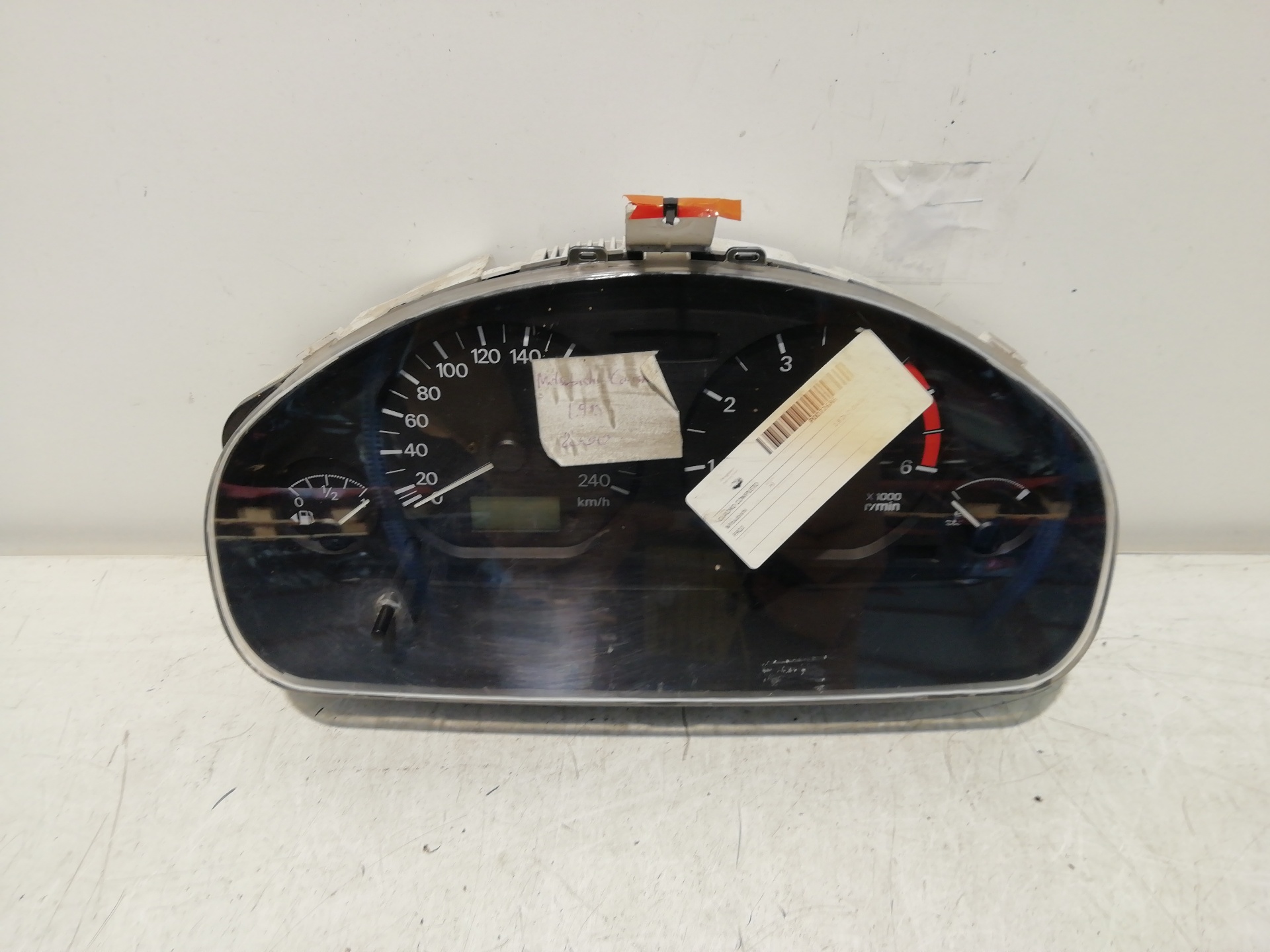 Instrument cluster MITSUBISHI CARISMA BERLINA 4 (DA0)