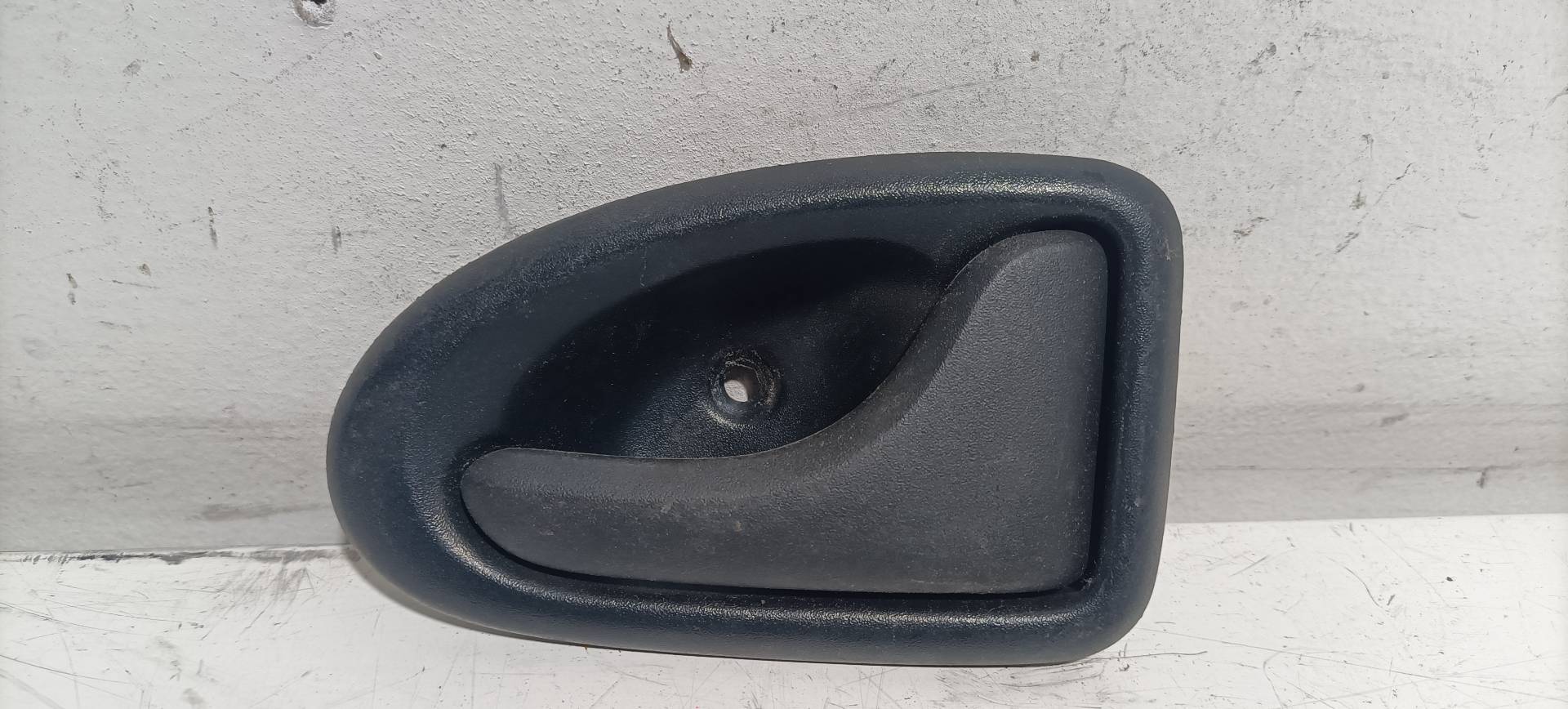 Poignée intérieure avant droite CITROEN AX