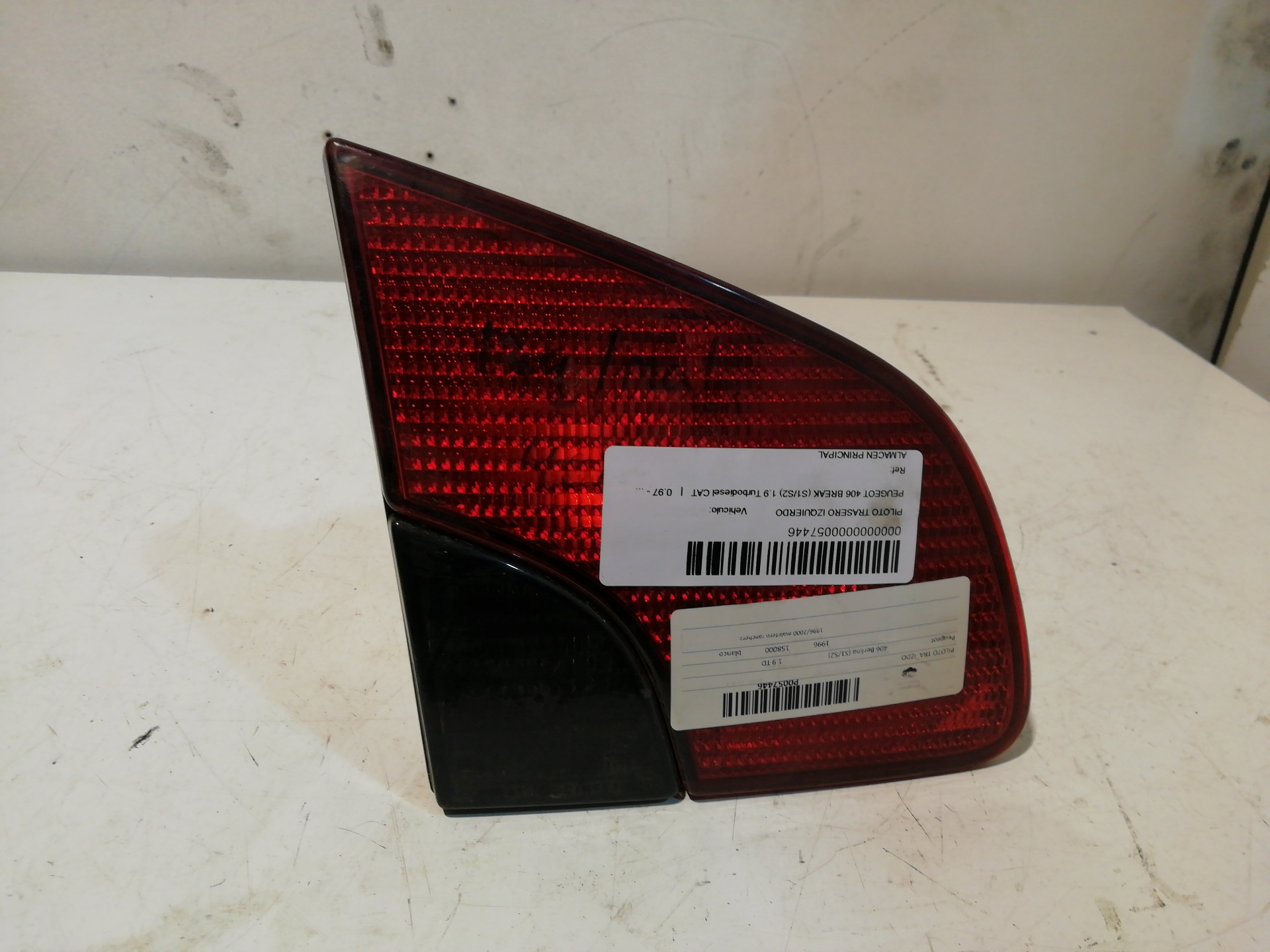 Farol traseiro esquerdo PEUGEOT 406 BREAK (S1/S2)