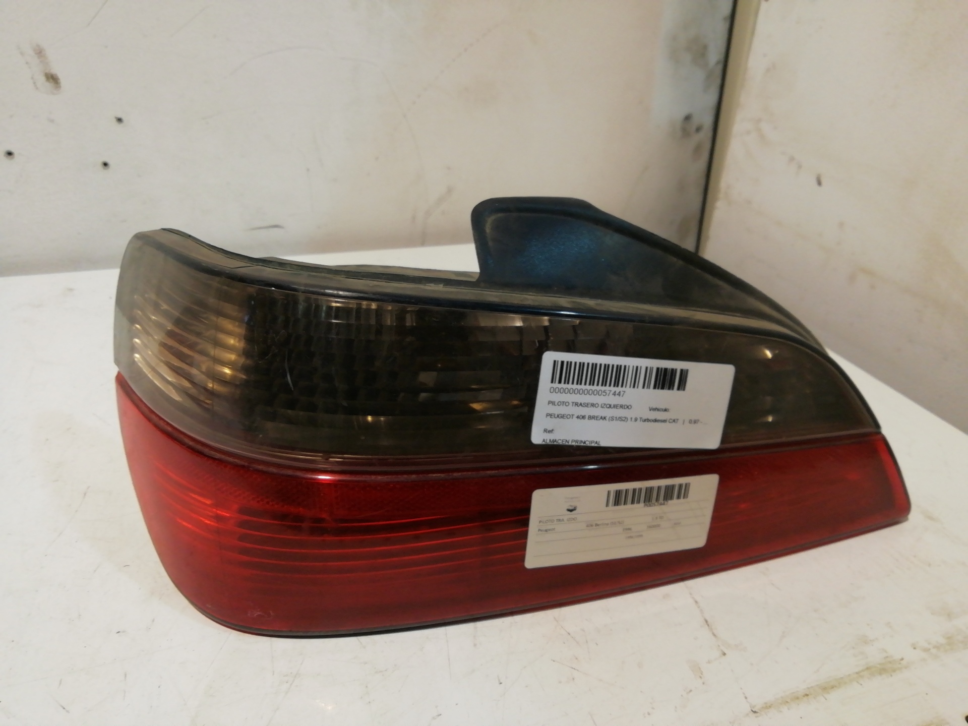 Farol traseiro esquerdo PEUGEOT 406 BREAK (S1/S2)