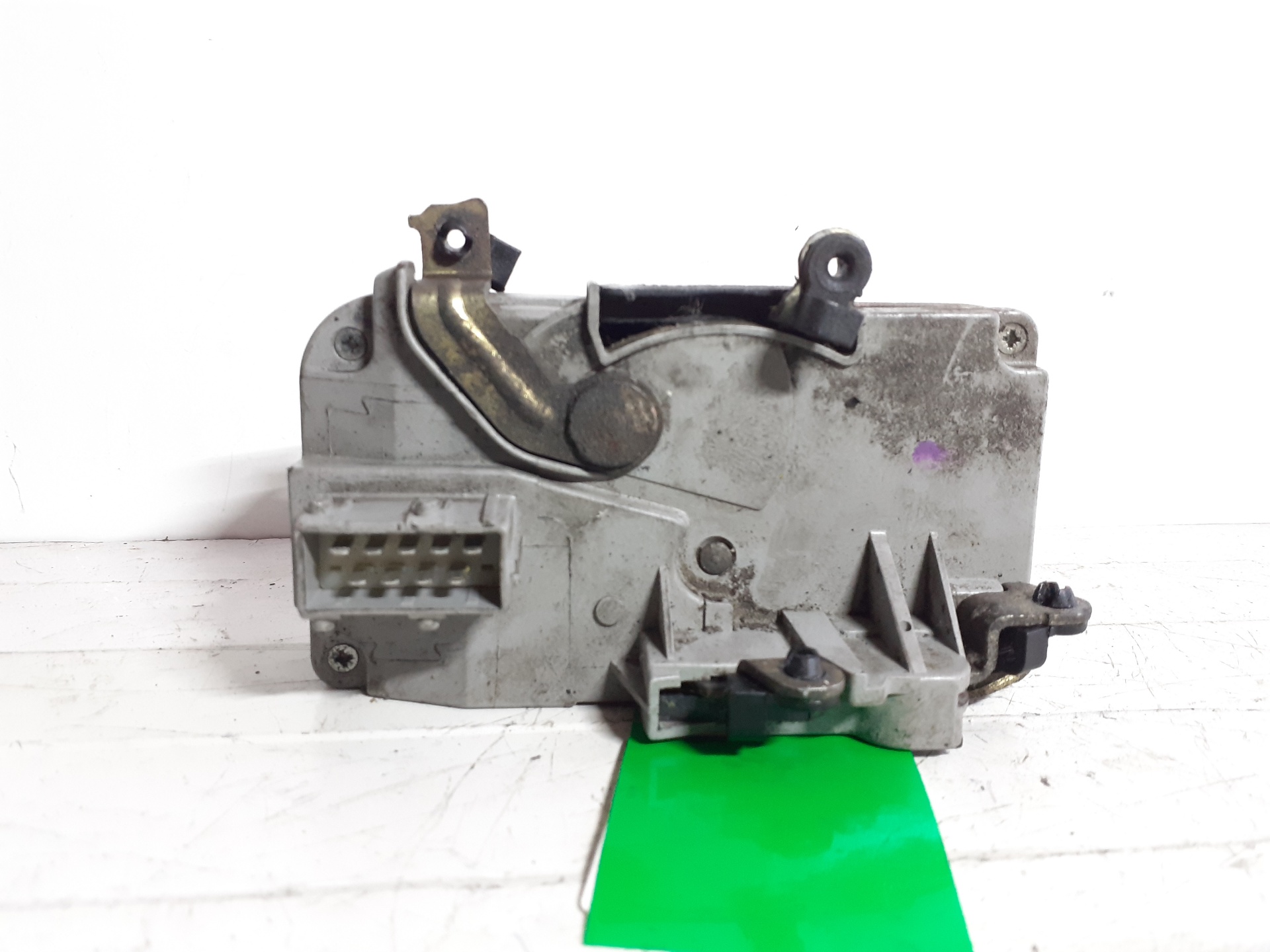 Fechadura da porta dianteira esquerda PEUGEOT 406 BREAK (S1/S2)