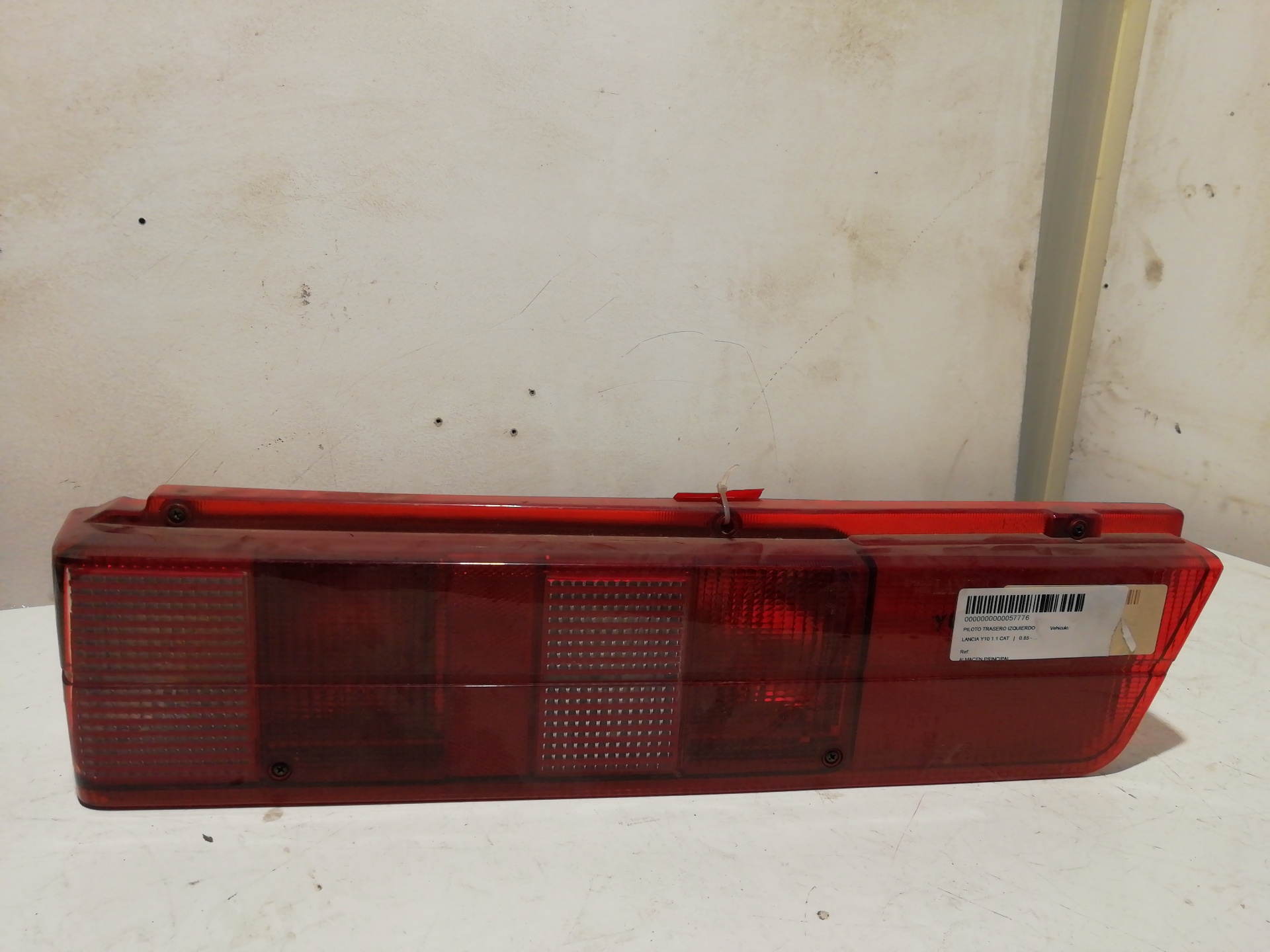 Fanale posteriore sinistro LANCIA Y10