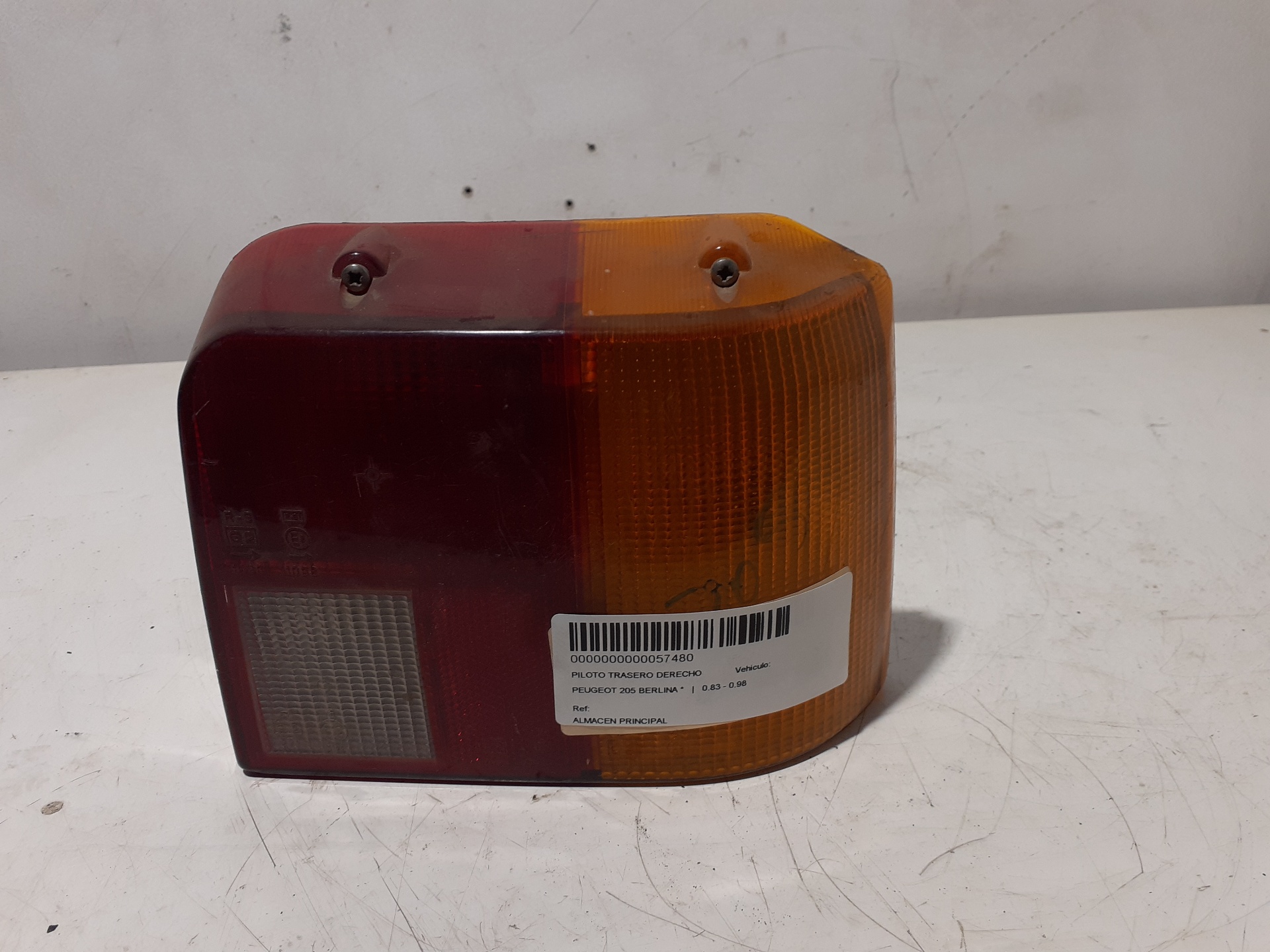 Fanale posteriore destro PEUGEOT 205 BERLINA