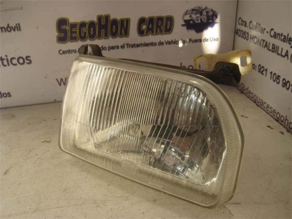 Farol direito FORD ORION
