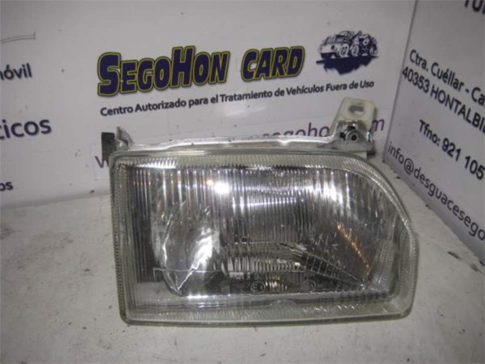 Farol direito FORD ORION