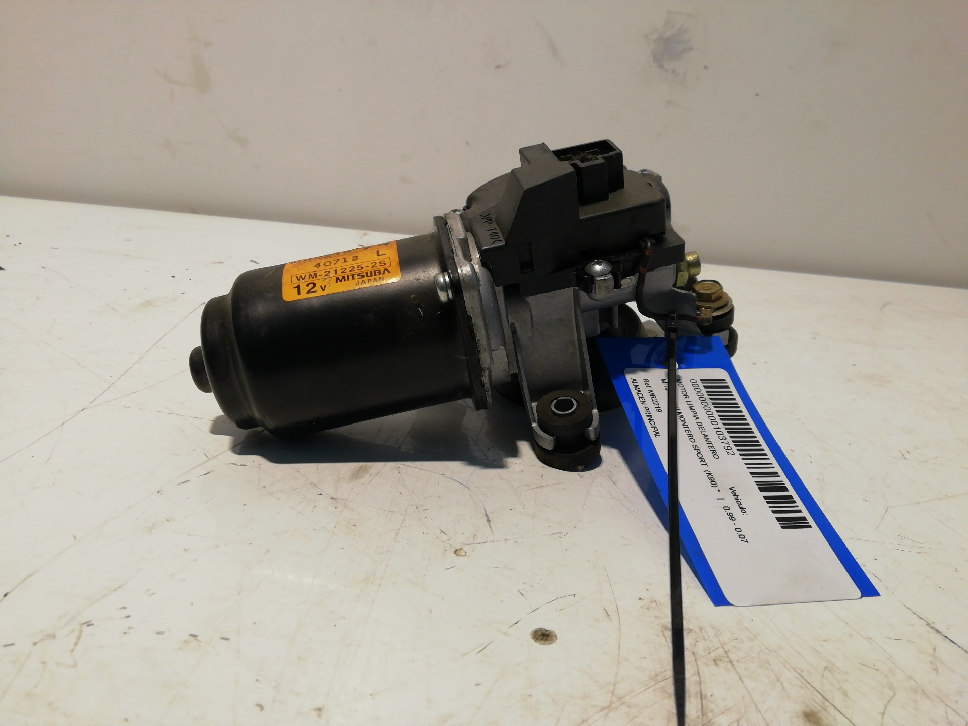 Front Wiper Motor MITSUBISHI MONTERO SPORT (K90)