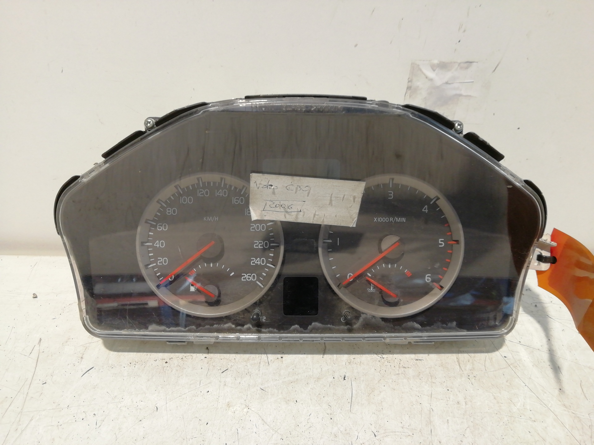Instrument cluster VOLVO SERIE 850
