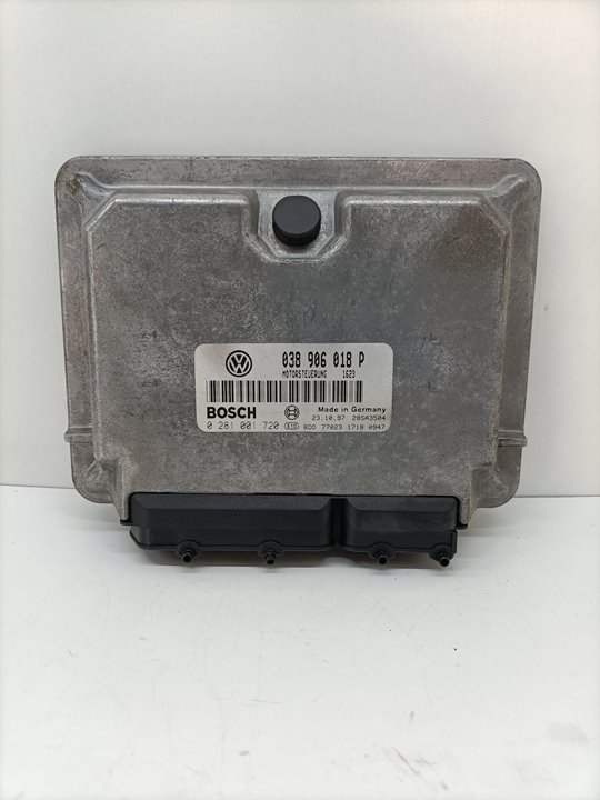 Engine control unit ECU VOLKSWAGEN PASSAT BERLINA (3B2)