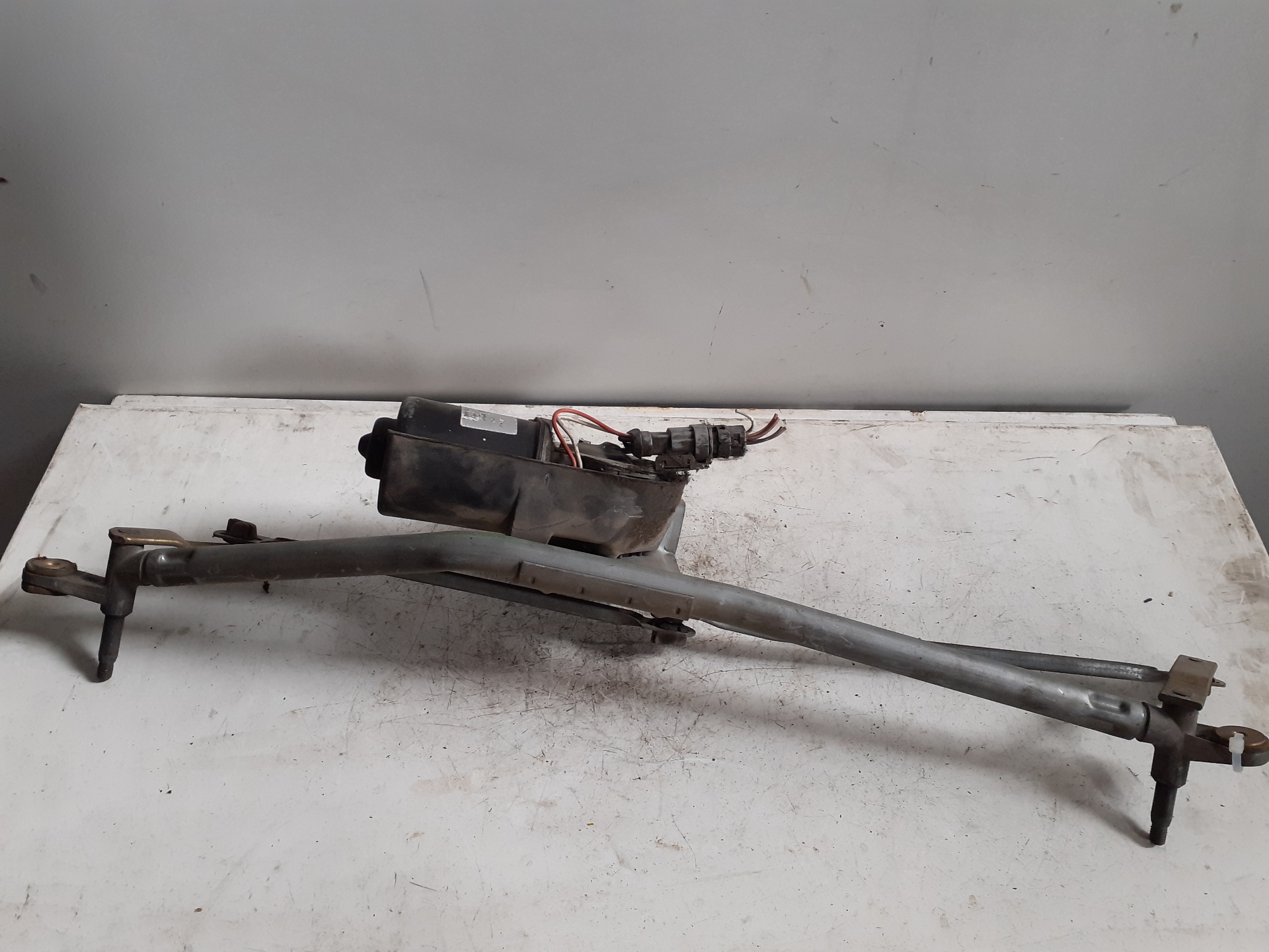 Scheibenwischermotor vorne RENAULT CLIO II FASE II (B/CB0)