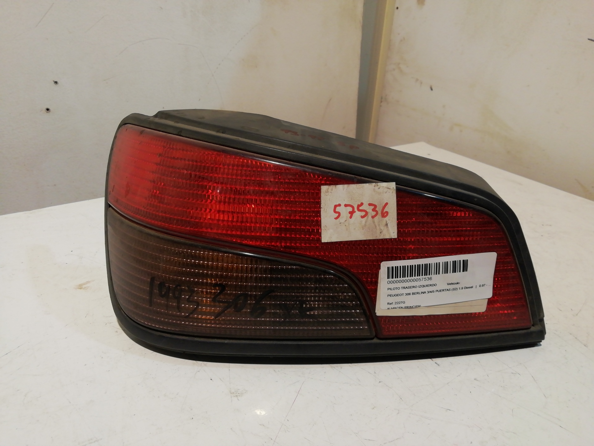Heckleuchte links PEUGEOT 306 BERLINA 3/4/5 PUERTAS (S2)