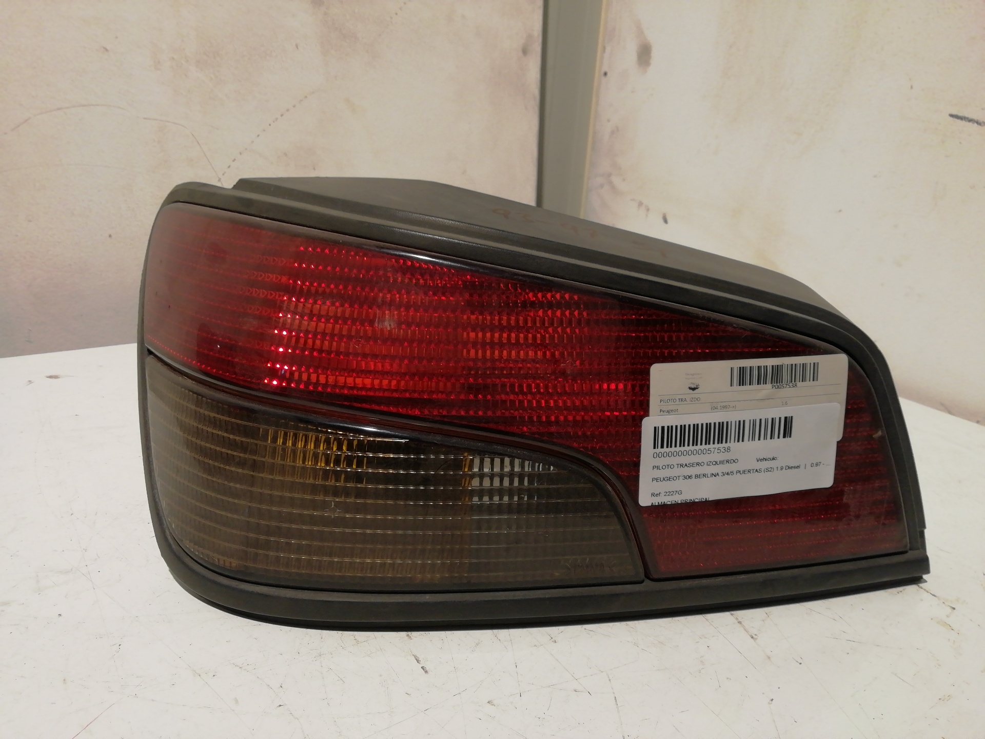 Heckleuchte links PEUGEOT 306 BERLINA 3/4/5 PUERTAS (S2)