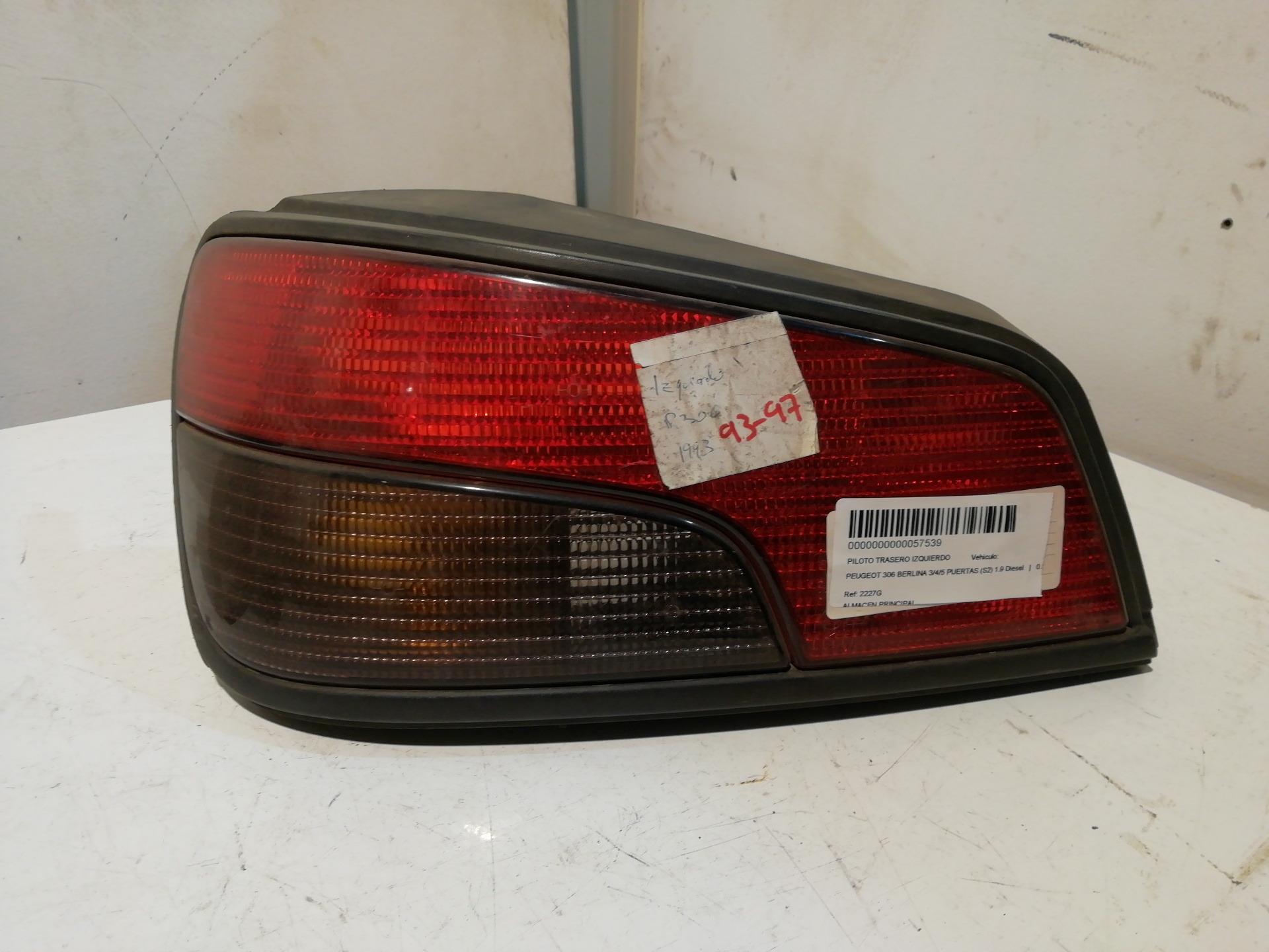 Heckleuchte links PEUGEOT 306 BERLINA 3/4/5 PUERTAS (S2)