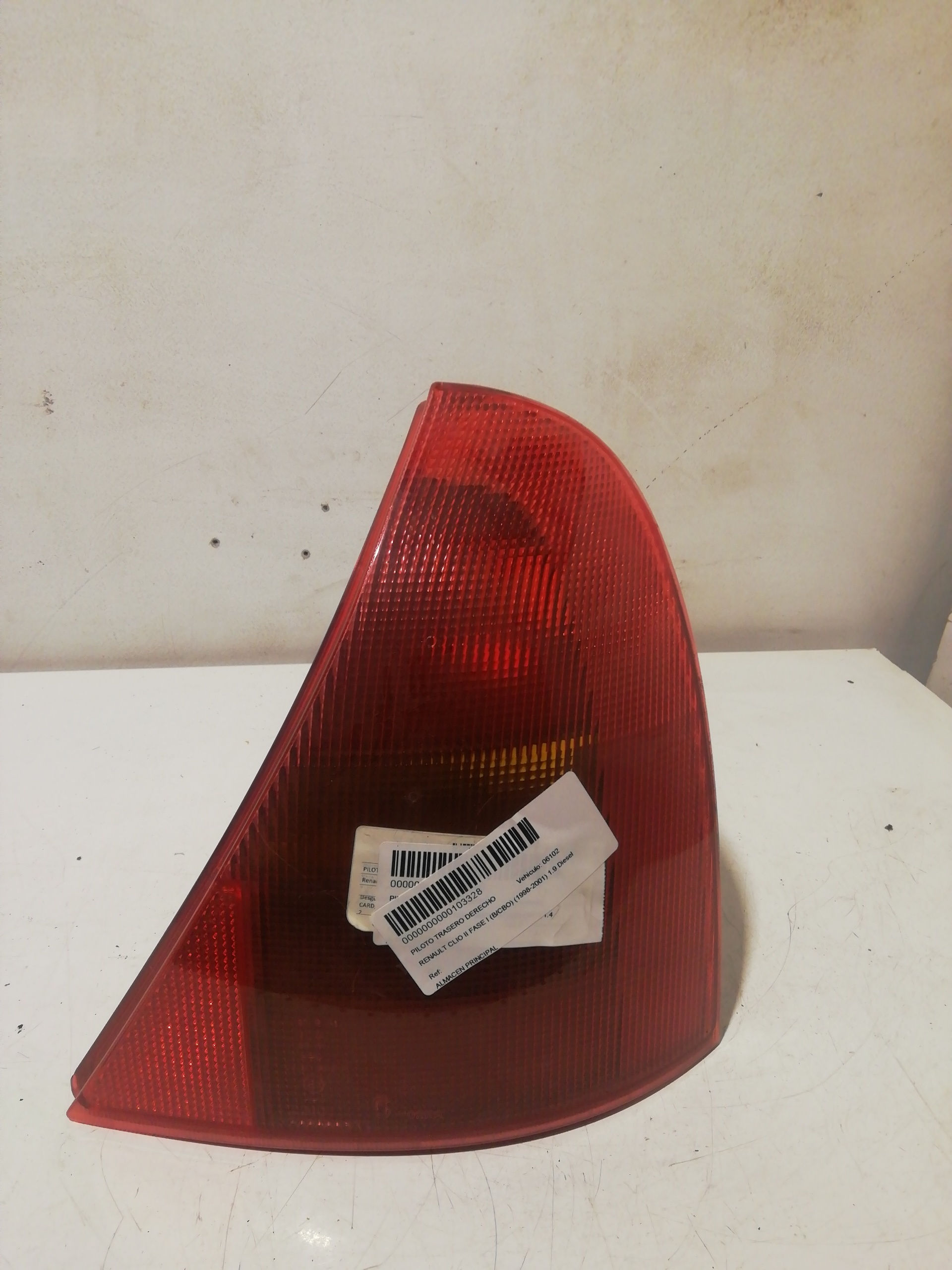 PILOTO TRASERO DERECHO RENAULT CLIO II FASE I (B/CBO)