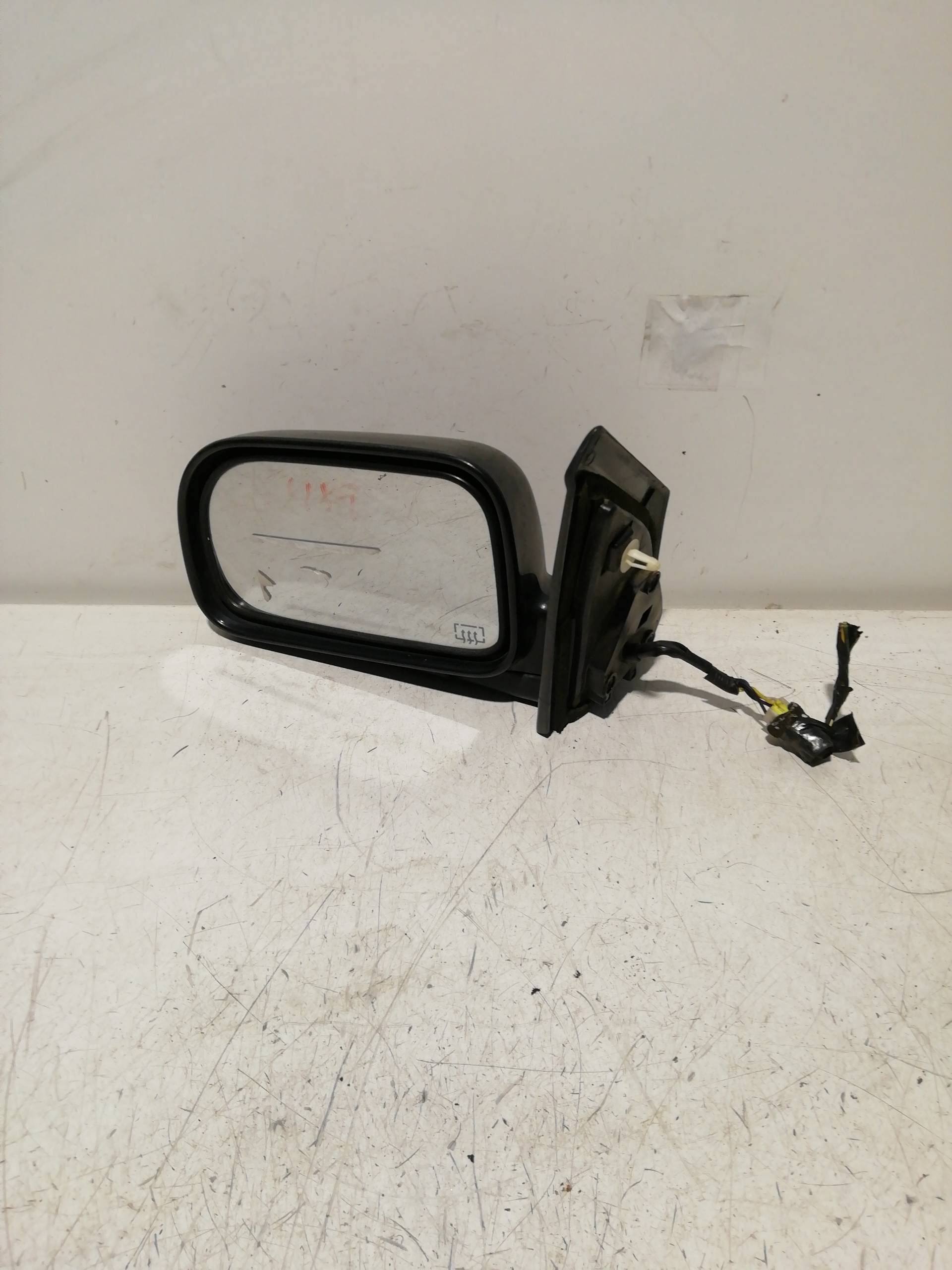 Left Door Mirror MITSUBISHI SPACE WAGON (N30/N40)