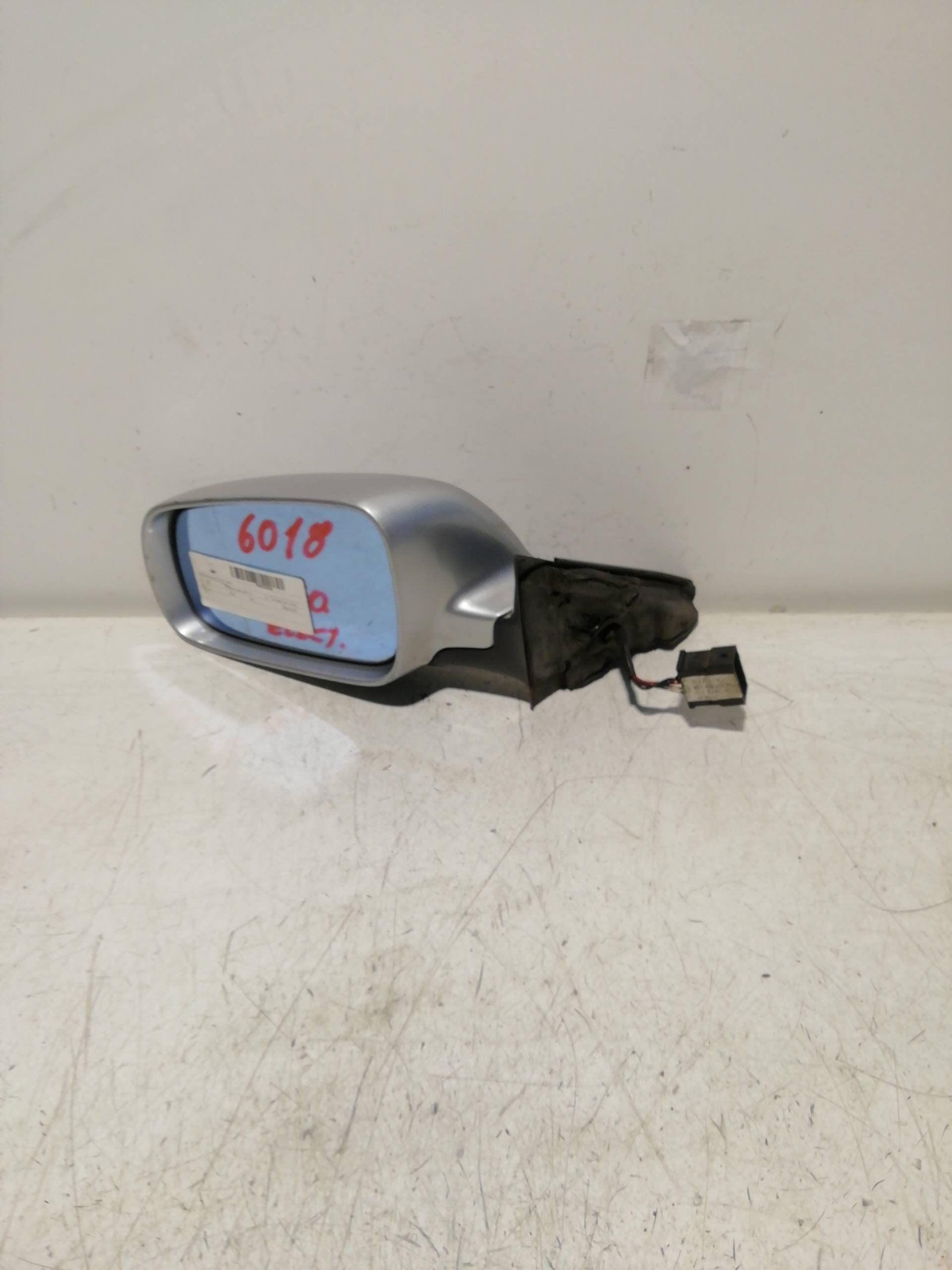 Specchietto retrovisore sinistro AUDI A6 AVANT (4B5)