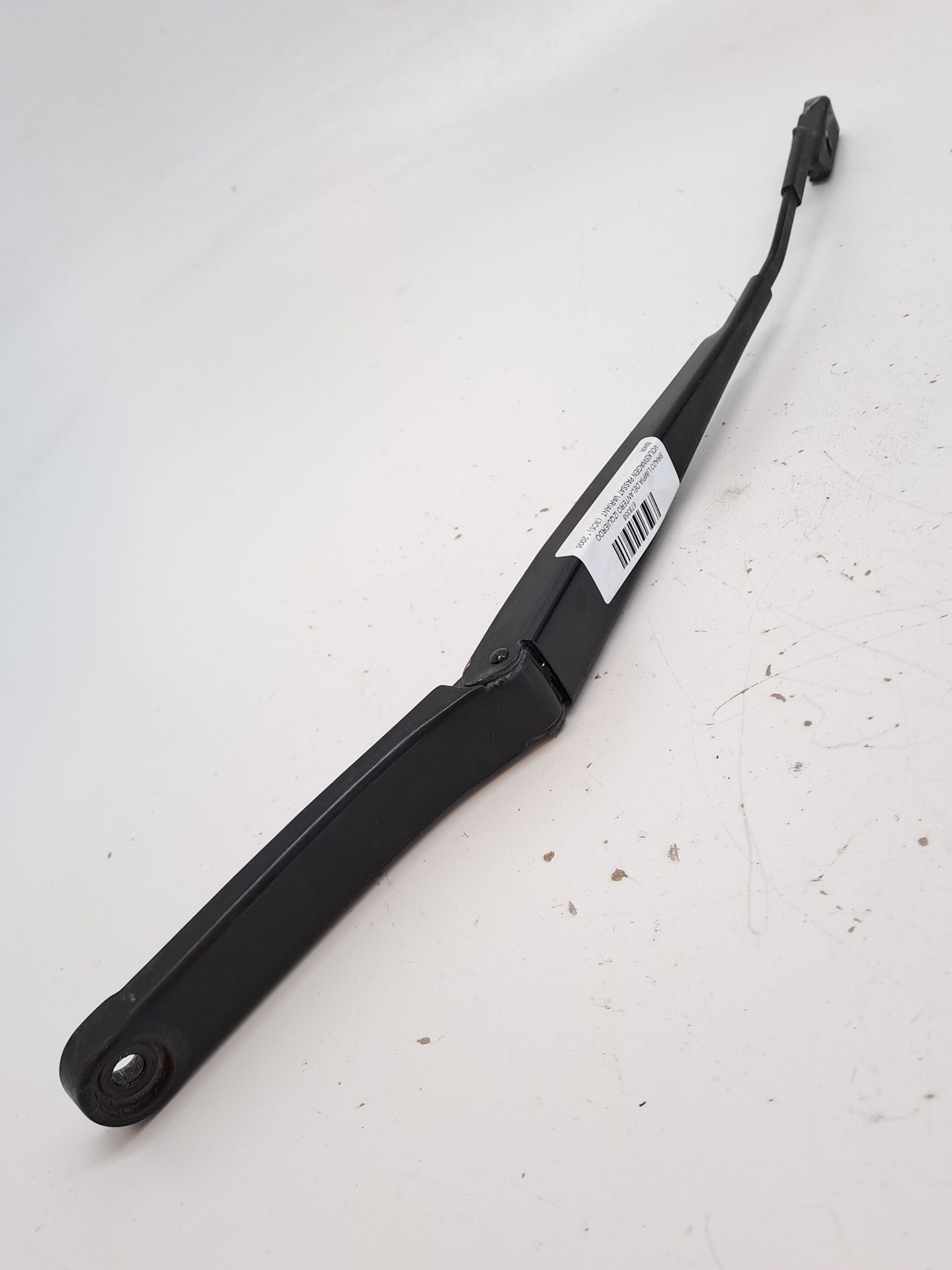 Front Left Wiper Arm VOLKSWAGEN PASSAT VARIANT (3C5)