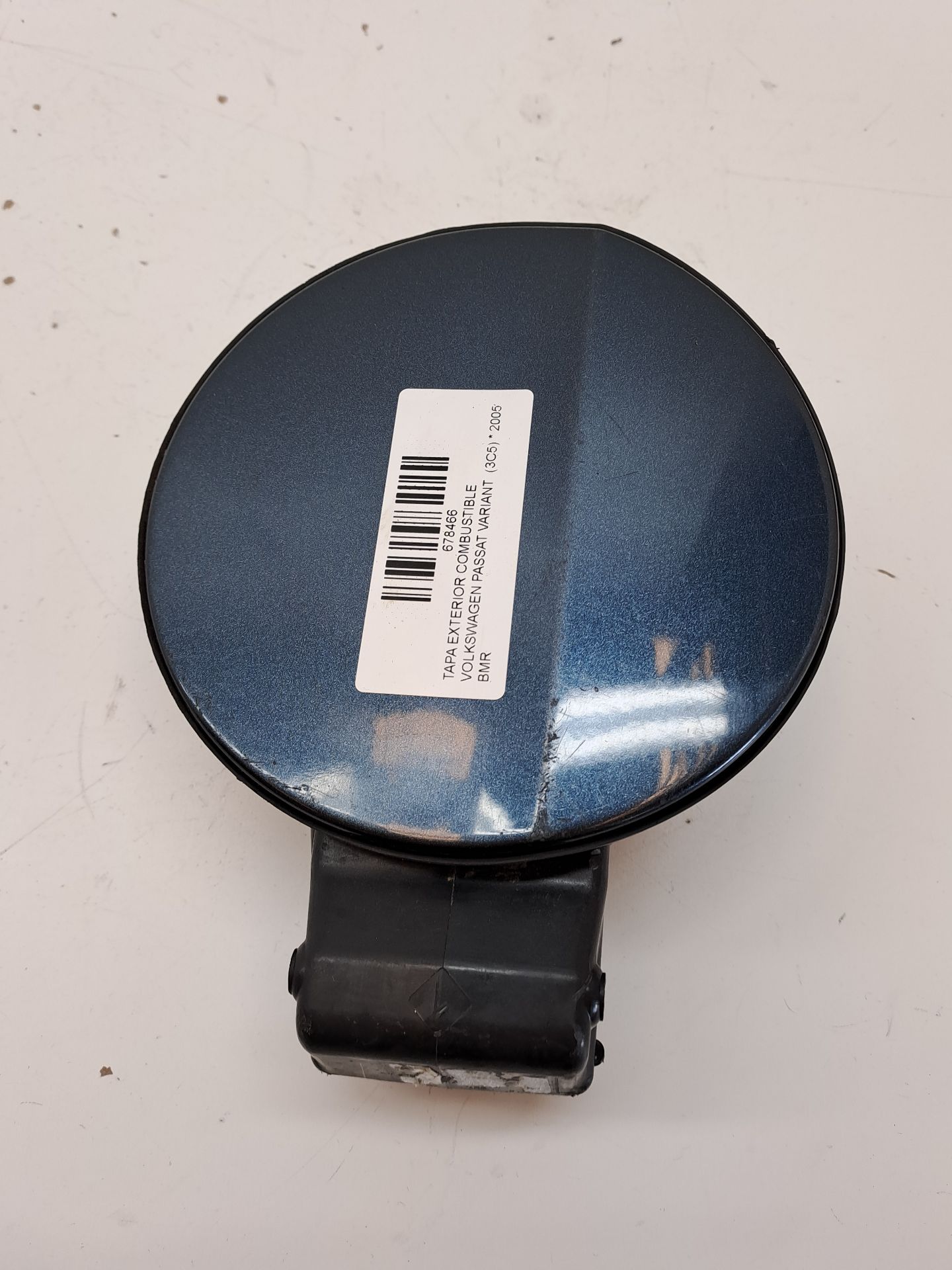 Tankdeckel außen VOLKSWAGEN PASSAT VARIANT (3C5)