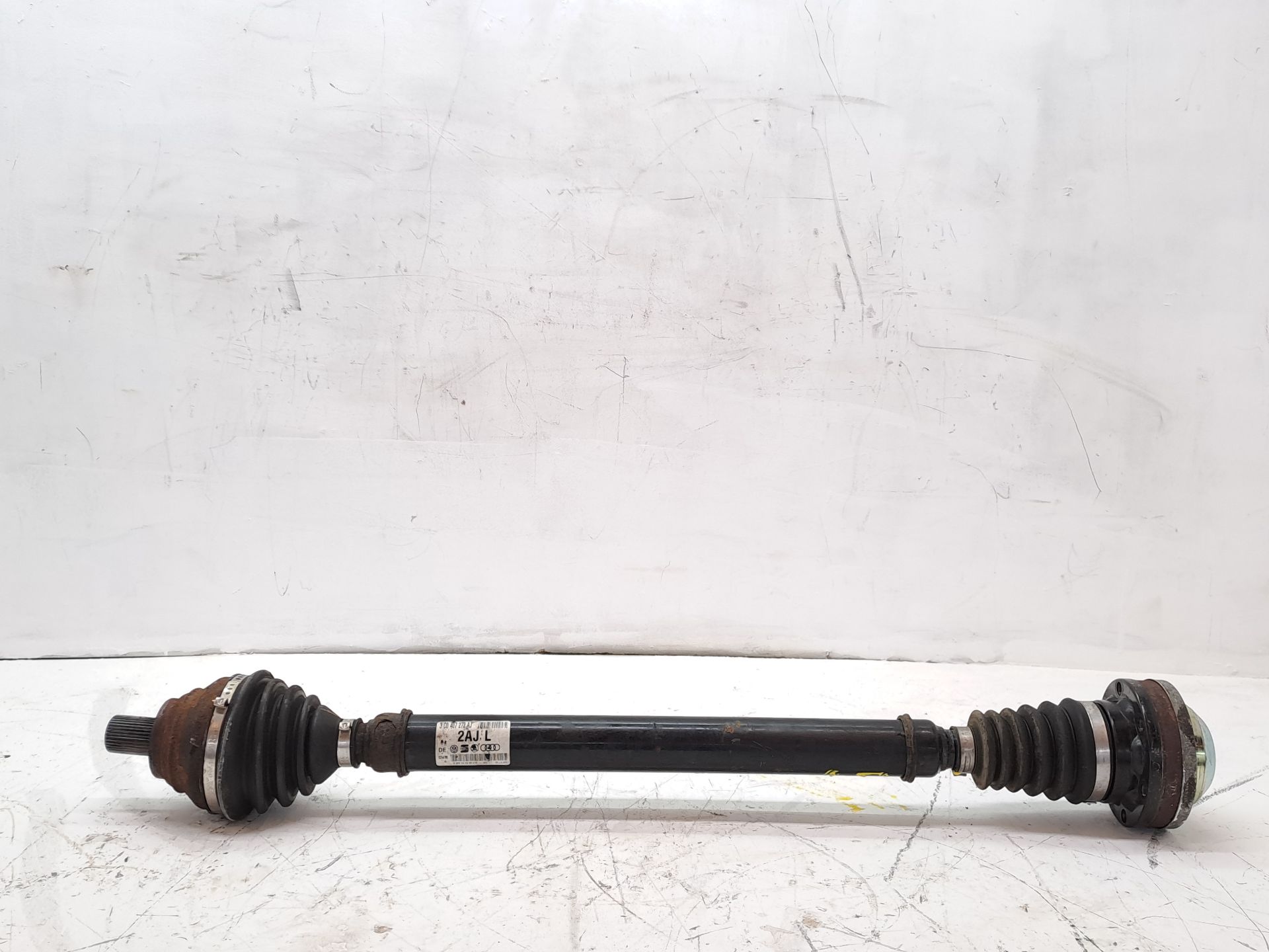 Front right driveshaft VOLKSWAGEN PASSAT VARIANT (3C5)