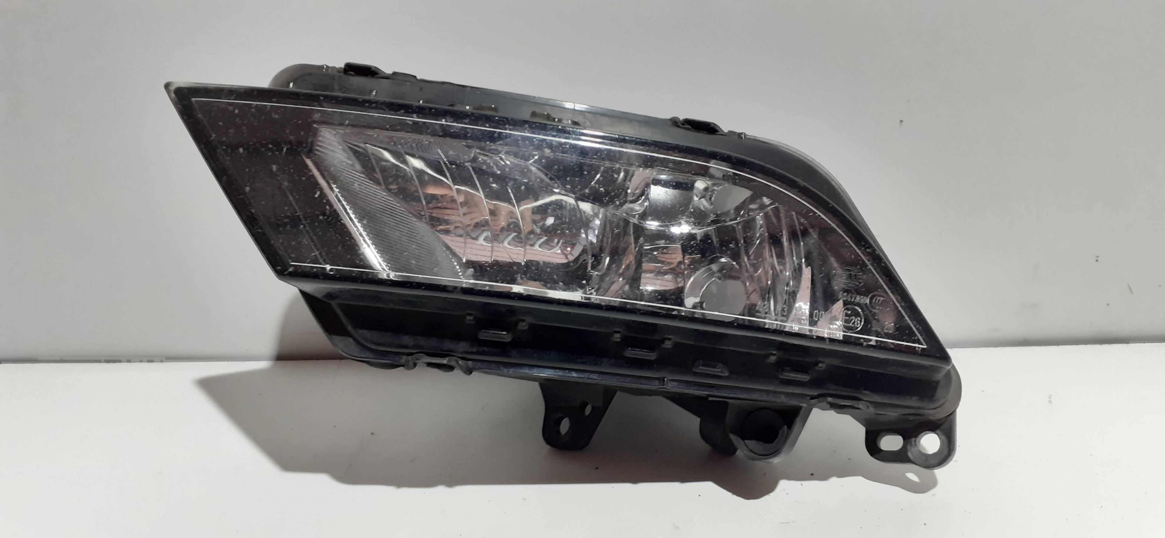 Nebelscheinwerfer links SEAT LEON (5F1)