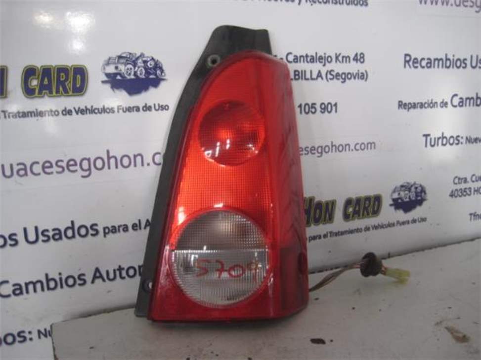 Farol traseiro direito OPEL AGILA