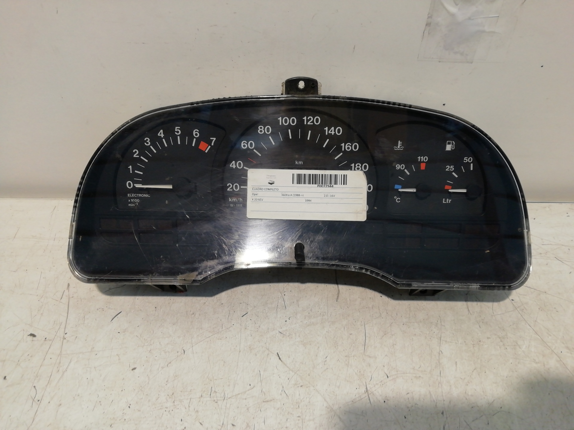 Combiné d’instruments OPEL VECTRA A