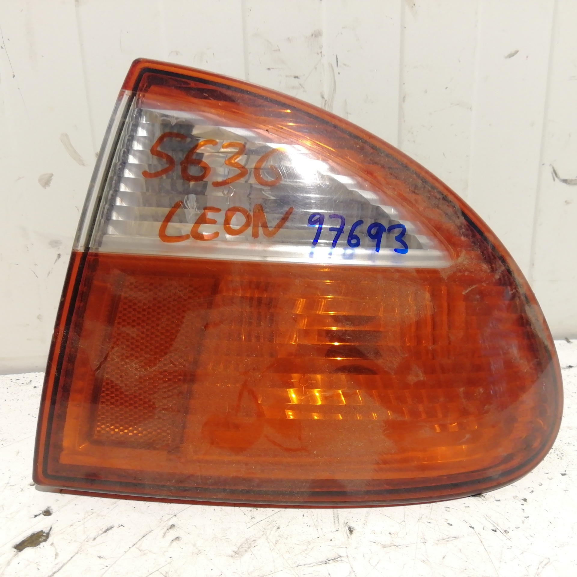 Farol traseiro direito SEAT LEON (1M1)