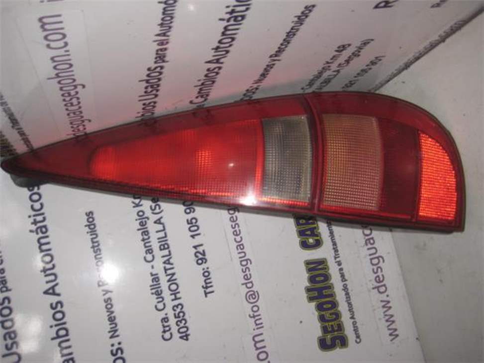 Feu arrière droit RENAULT LAGUNA GRANDTOUR (K56)