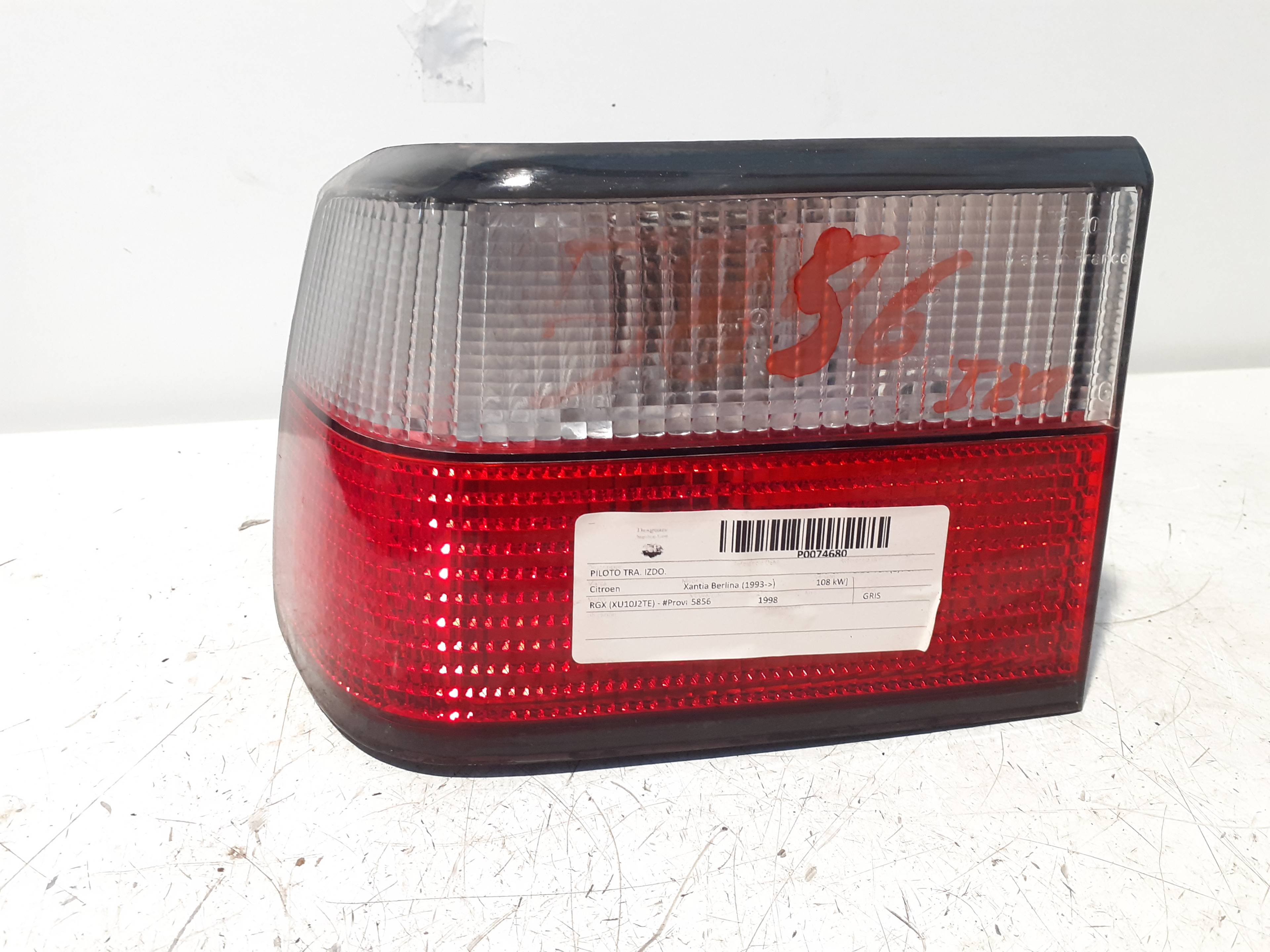 Feu arrière gauche CITROEN XANTIA BERLINA