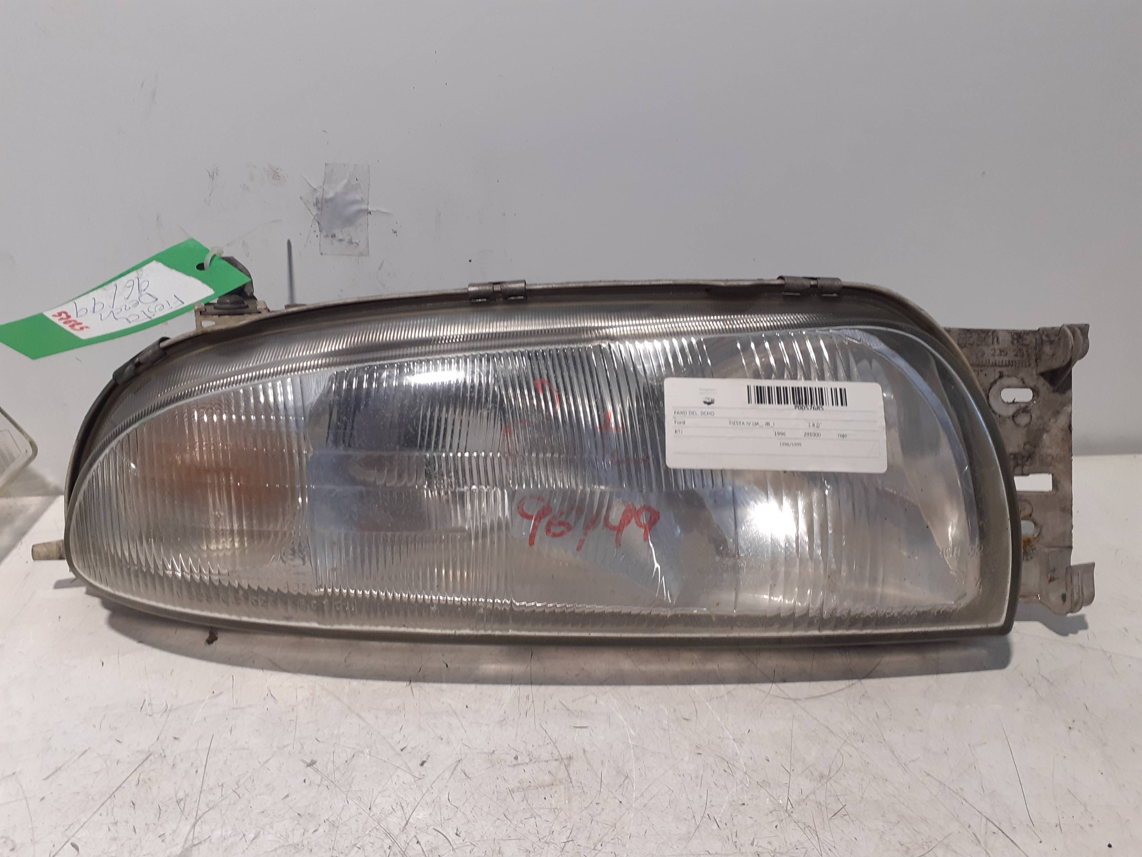 Faro destro FORD FIESTA COURIER (DX)