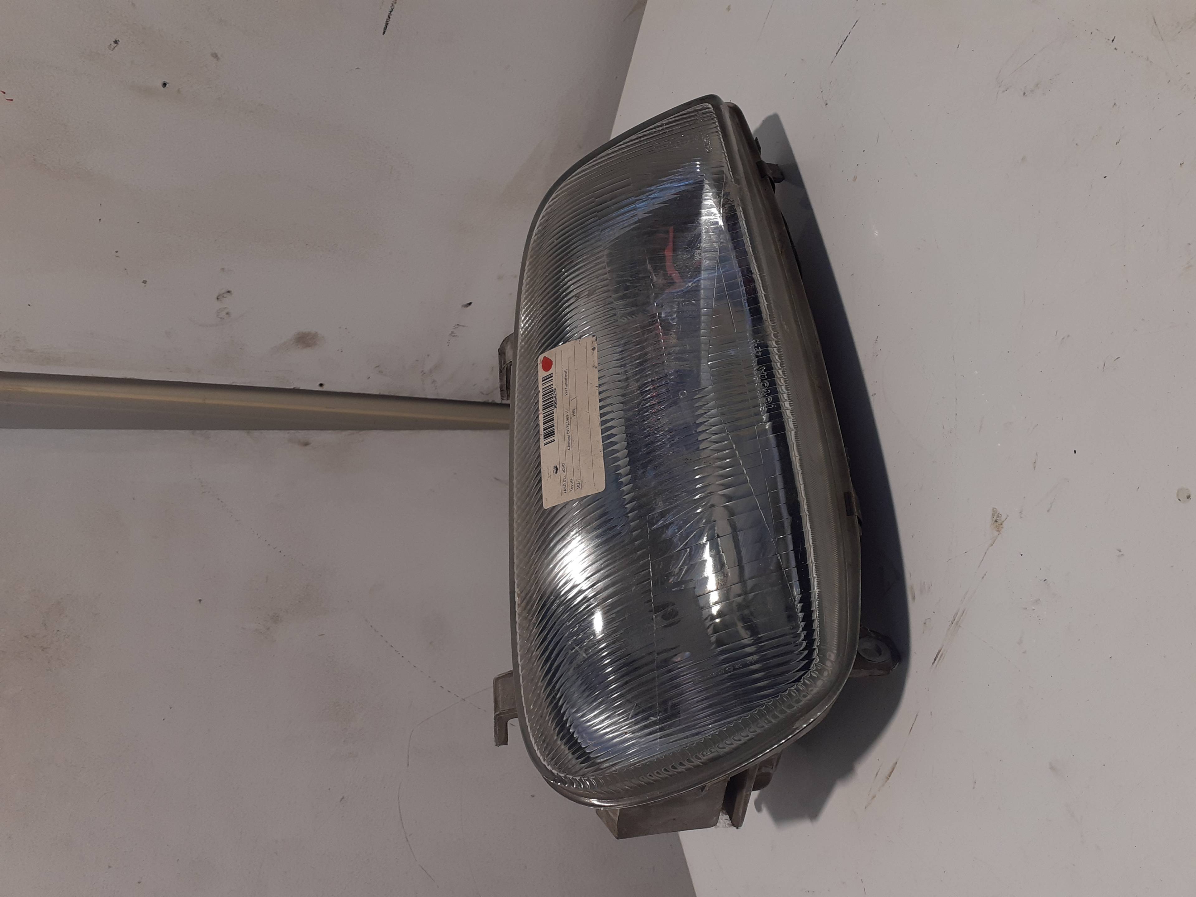 Faro destro TOYOTA COROLLA (E11)