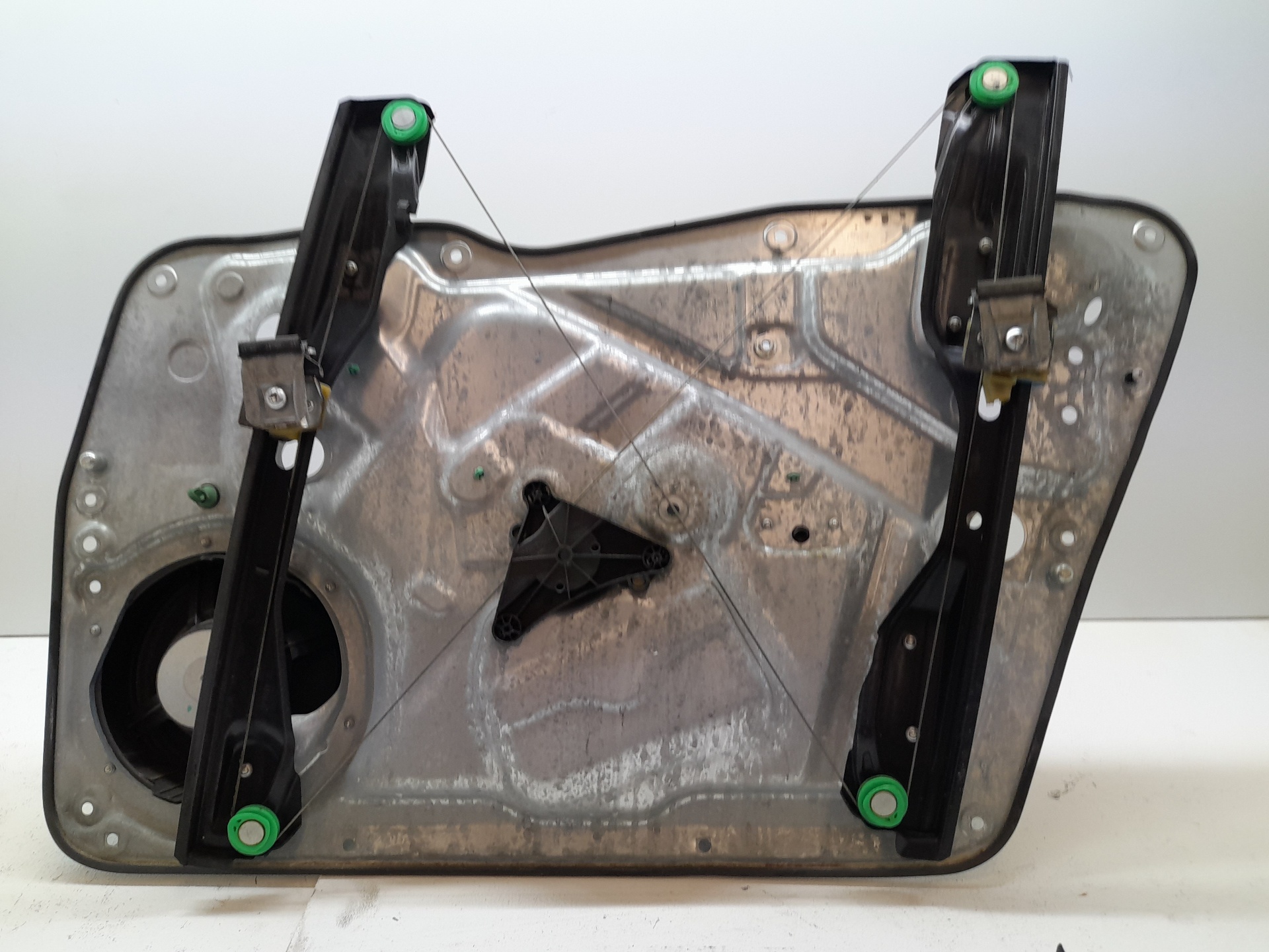 Front left window regulator VOLKSWAGEN TIGUAN (5N1)
