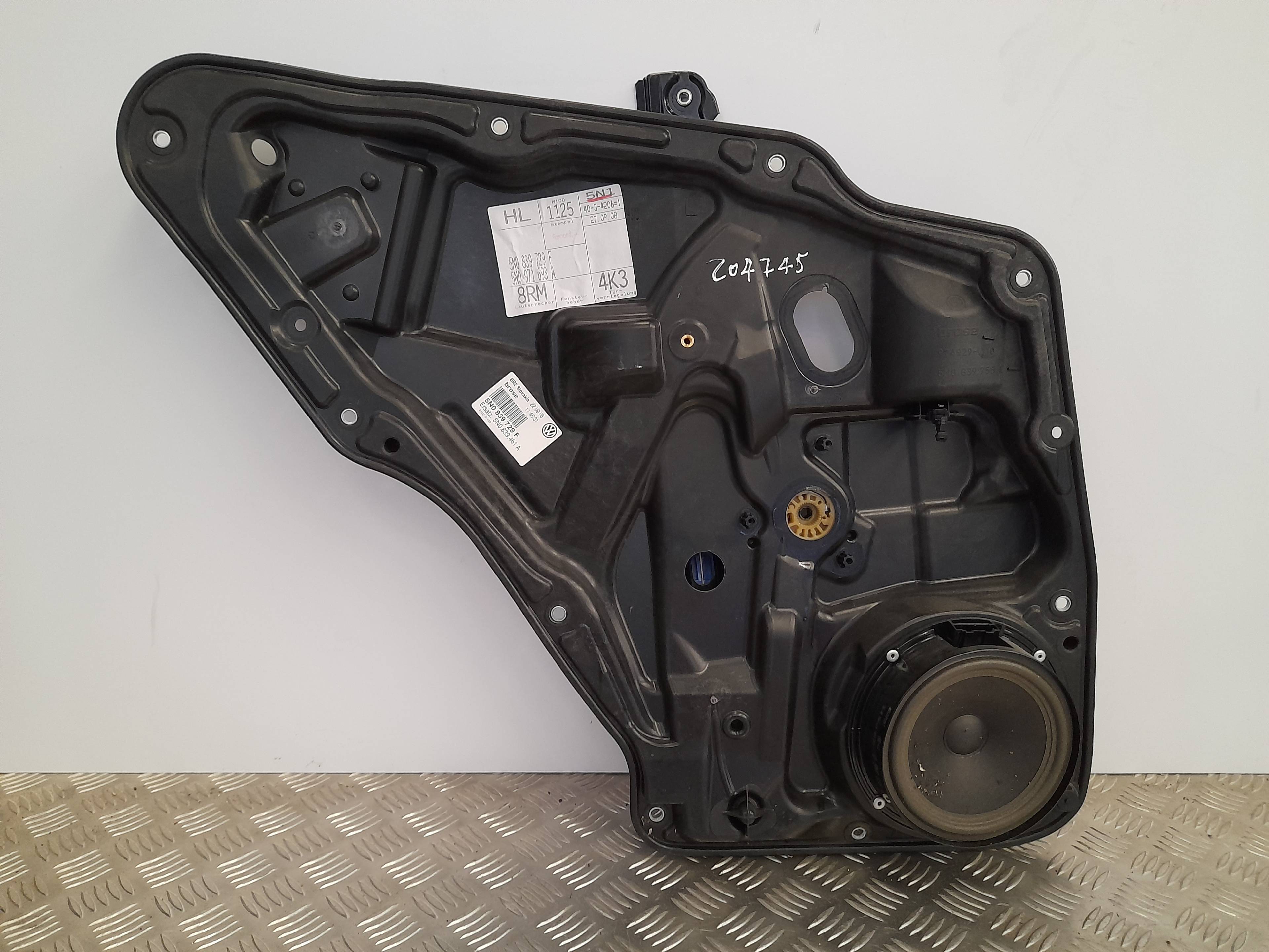 Rear left window regulator VOLKSWAGEN TIGUAN (5N1)