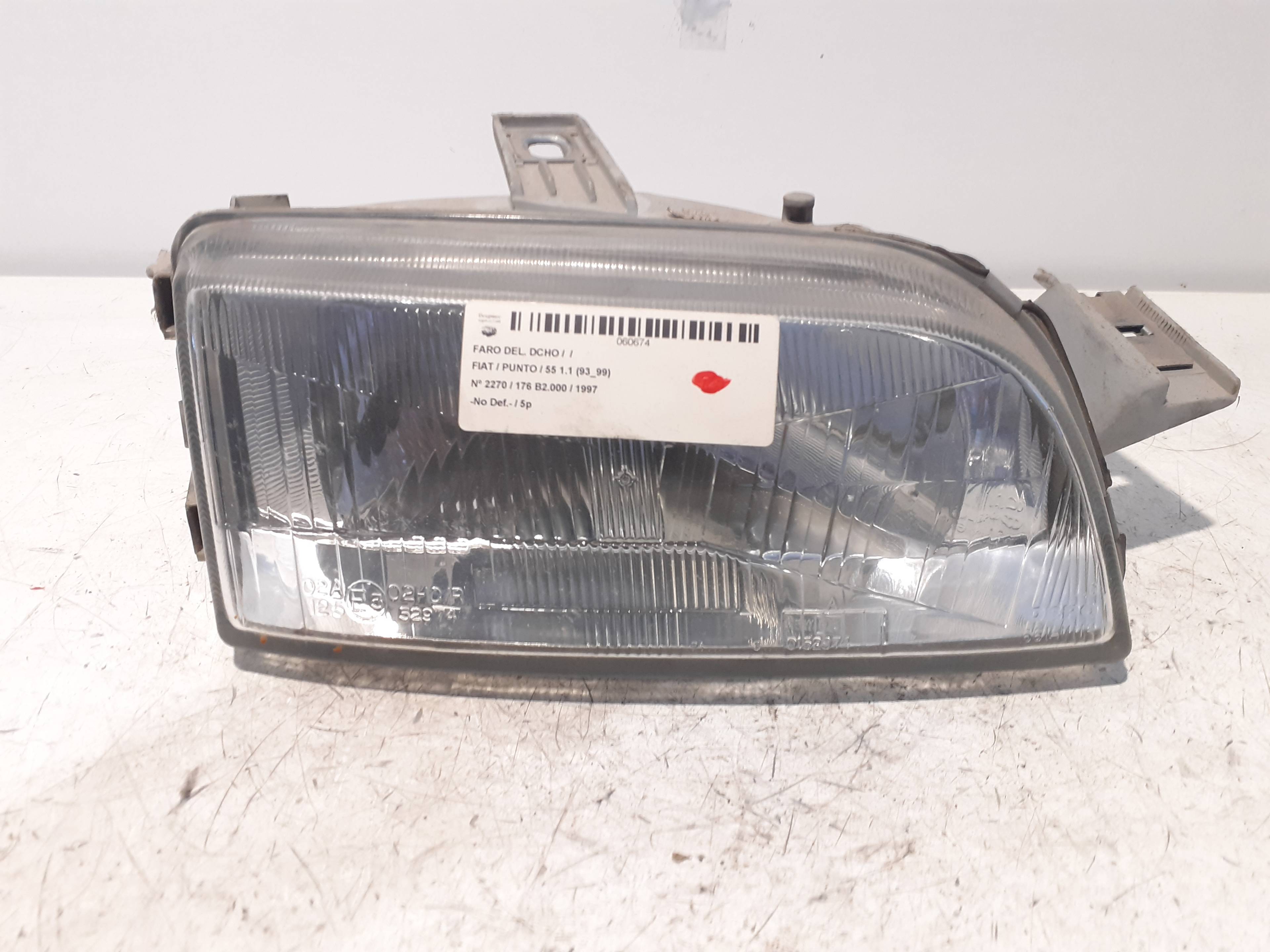 Faro destro FIAT PUNTO BERL. (176)